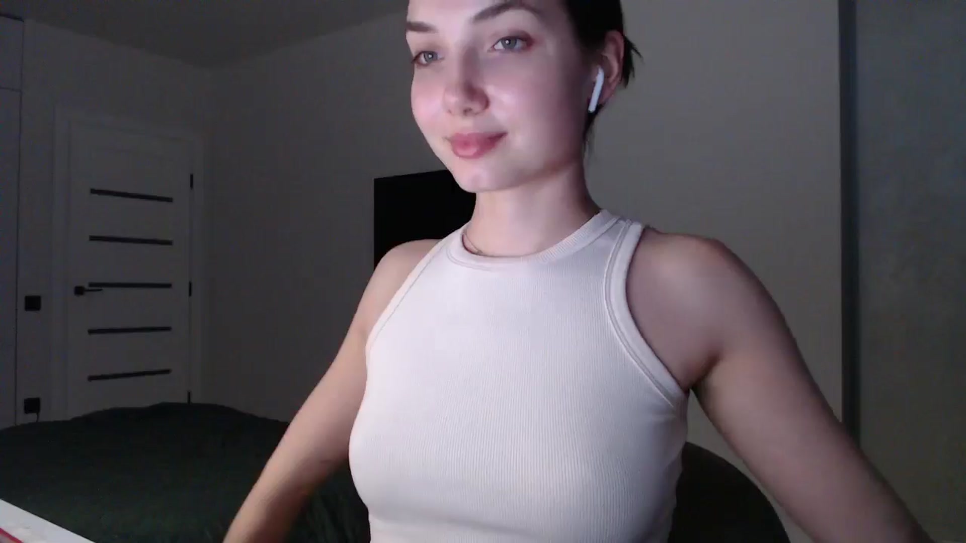 Gallery image thumbnail from Browncat04's myfreecams stream on, 08/13/2024, 17:26 image 9 of 20