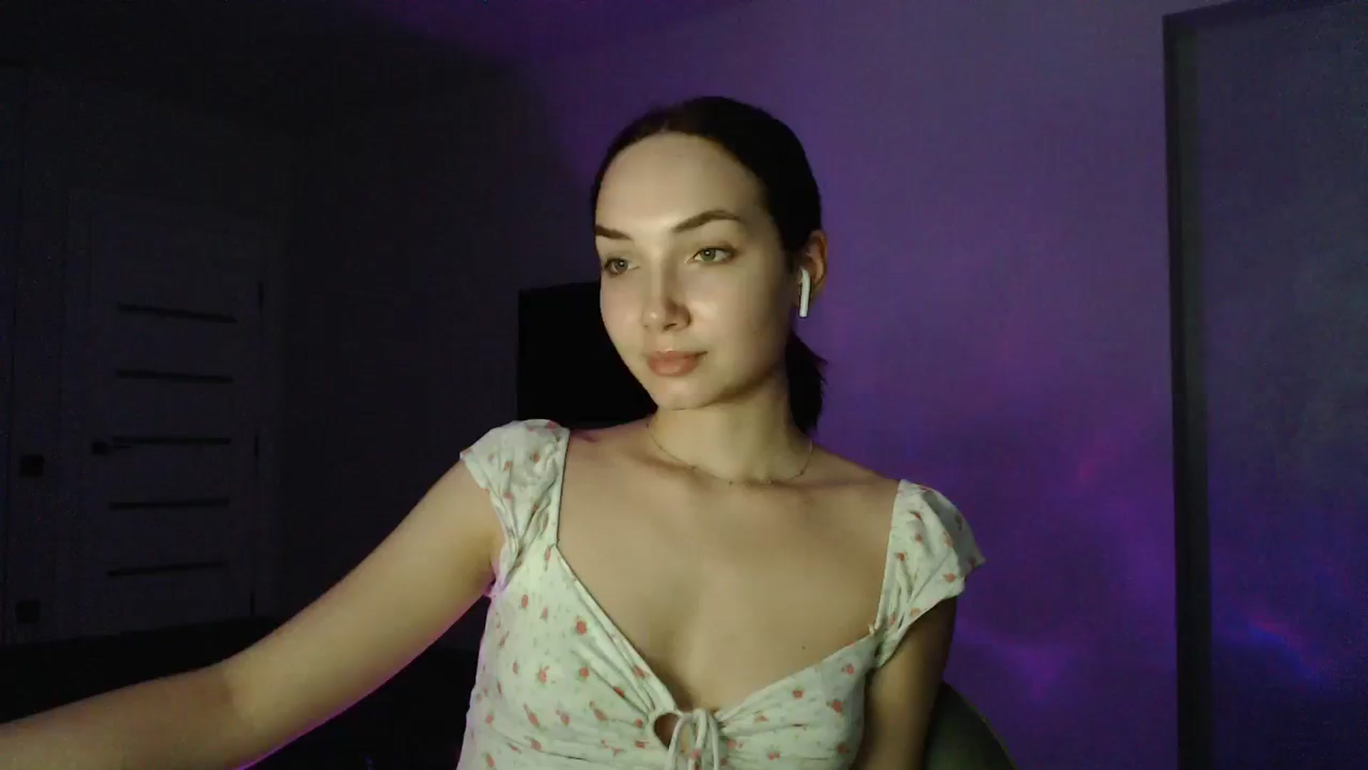 Gallery image thumbnail from Browncat04's myfreecams stream on, 08/22/2024, 16:32 image 14 of 20