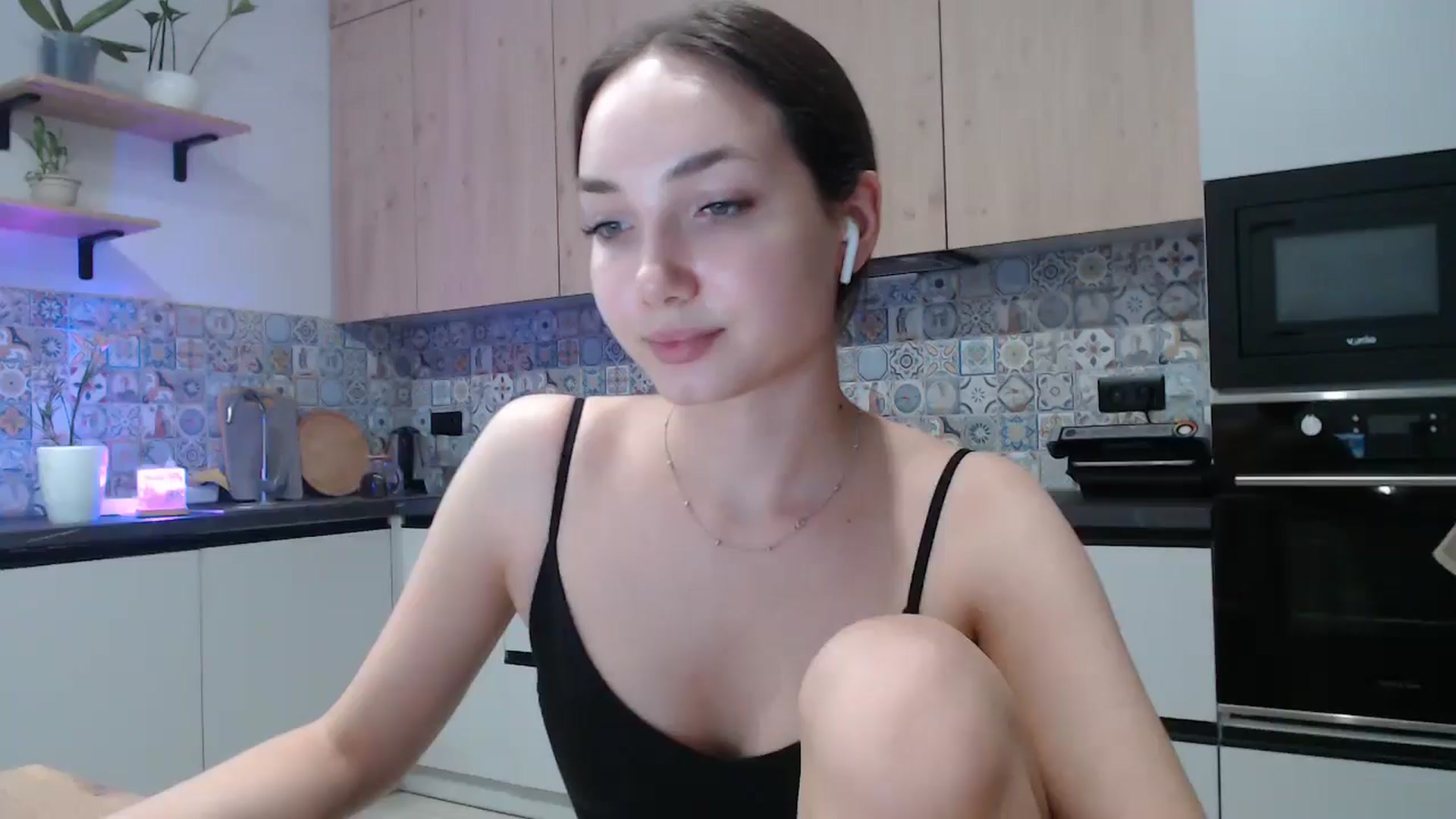 Gallery image thumbnail from Browncat04's myfreecams stream on, 09/30/2024, 17:37 image 1 of 20