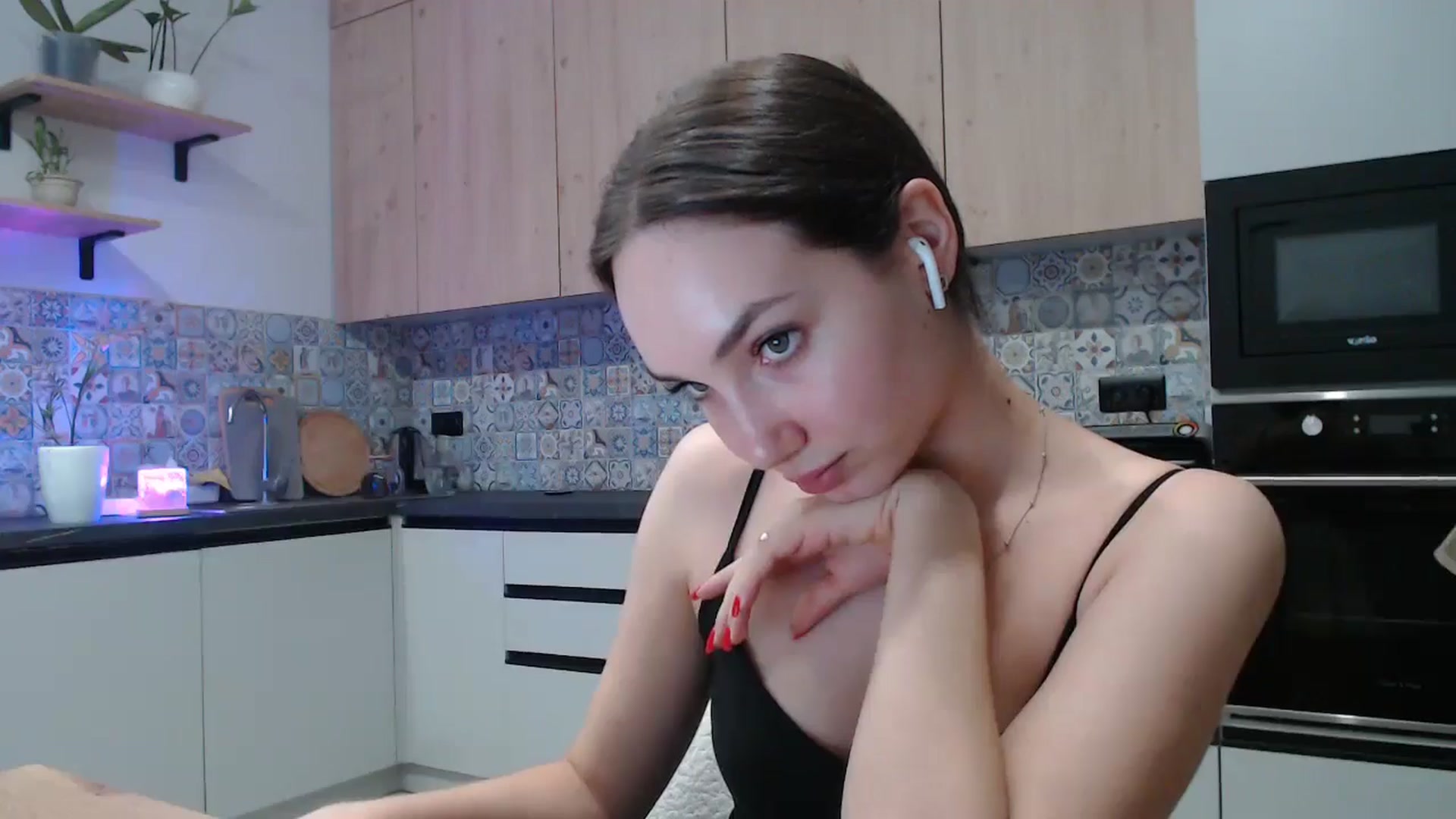 Gallery image thumbnail from Browncat04's myfreecams stream on, 09/30/2024, 17:37 image 15 of 20
