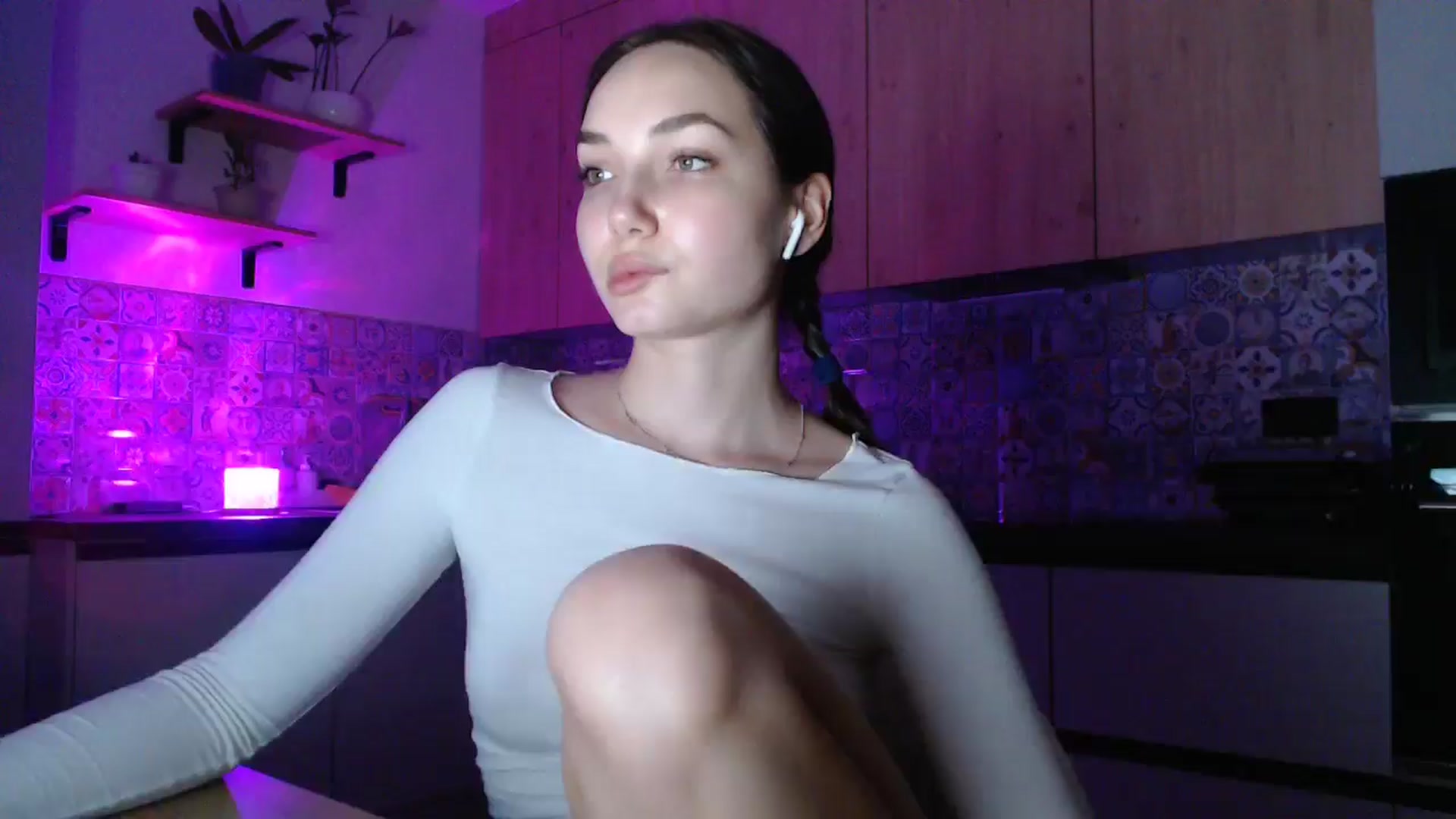Gallery image thumbnail from Browncat04's myfreecams stream on, 10/04/2024, 19:23 image 12 of 20