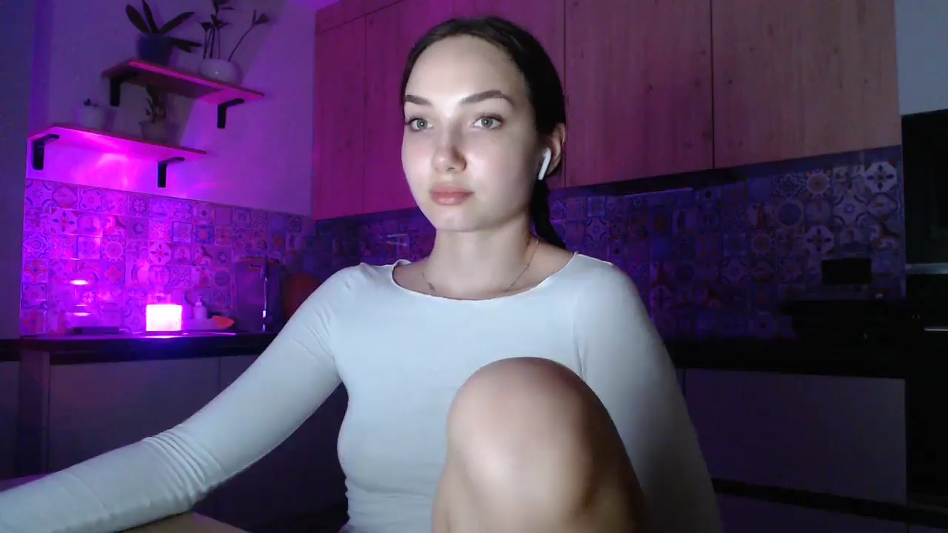 Gallery image thumbnail from Browncat04's myfreecams stream on, 10/04/2024, 19:23 image 19 of 20