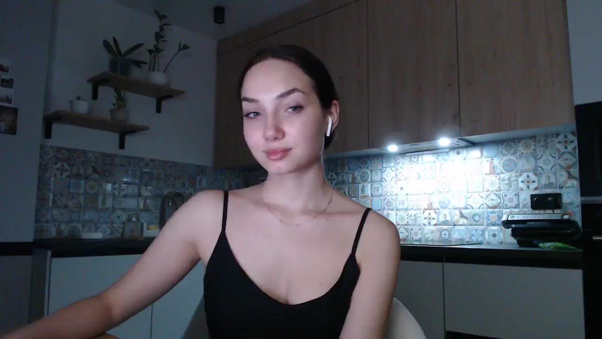 Gallery image thumbnail from Browncat04's myfreecams stream on, 10/05/2024, 16:14 image 16 of 20