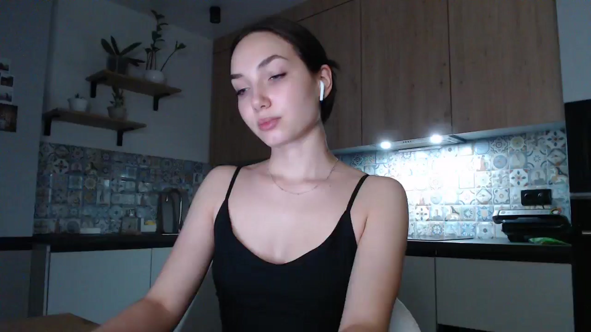 Gallery image thumbnail from Browncat04's myfreecams stream on, 10/05/2024, 16:14 image 20 of 20