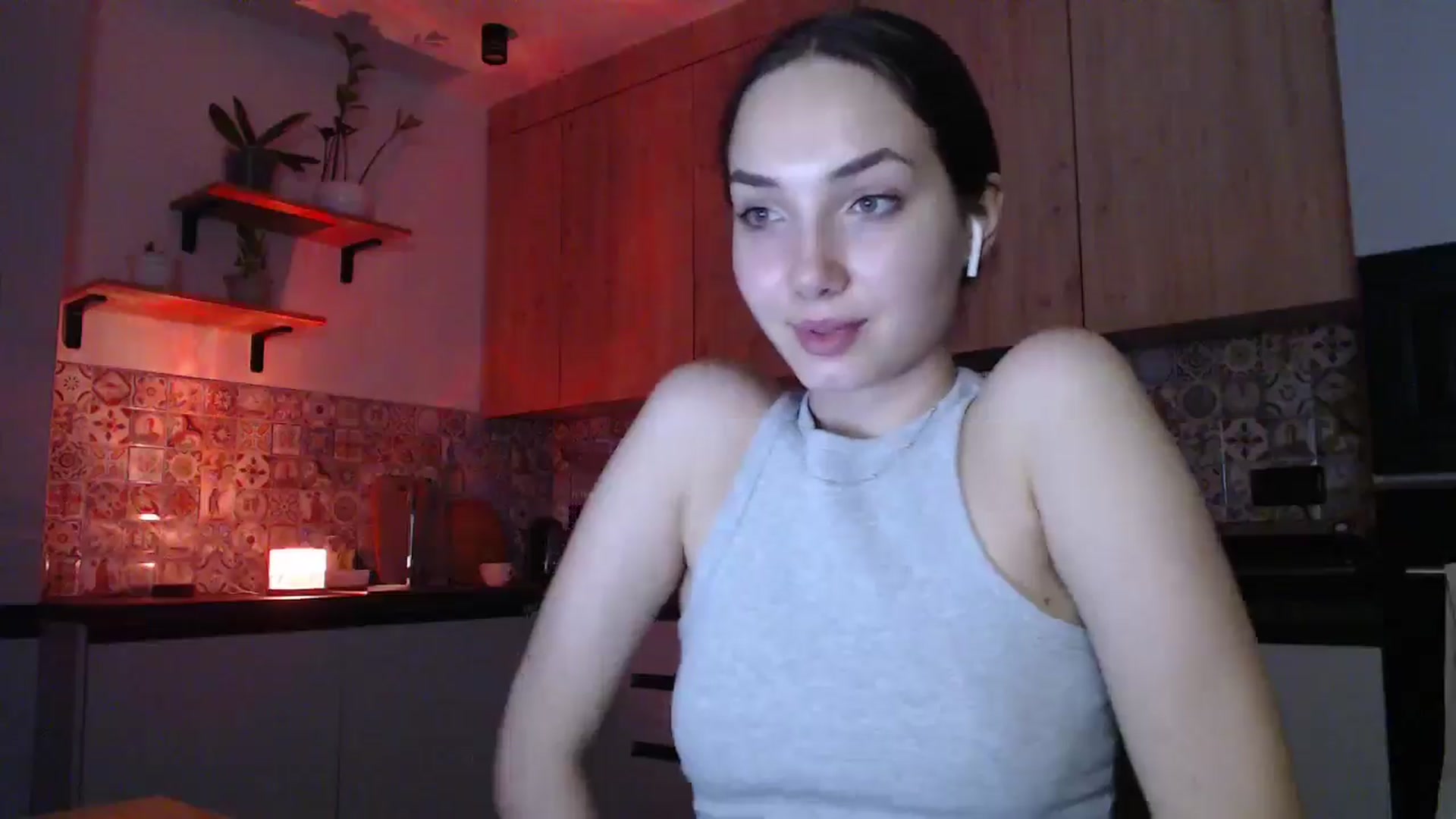Gallery image thumbnail from Browncat04's myfreecams stream on, 10/06/2024, 17:31 image 16 of 20