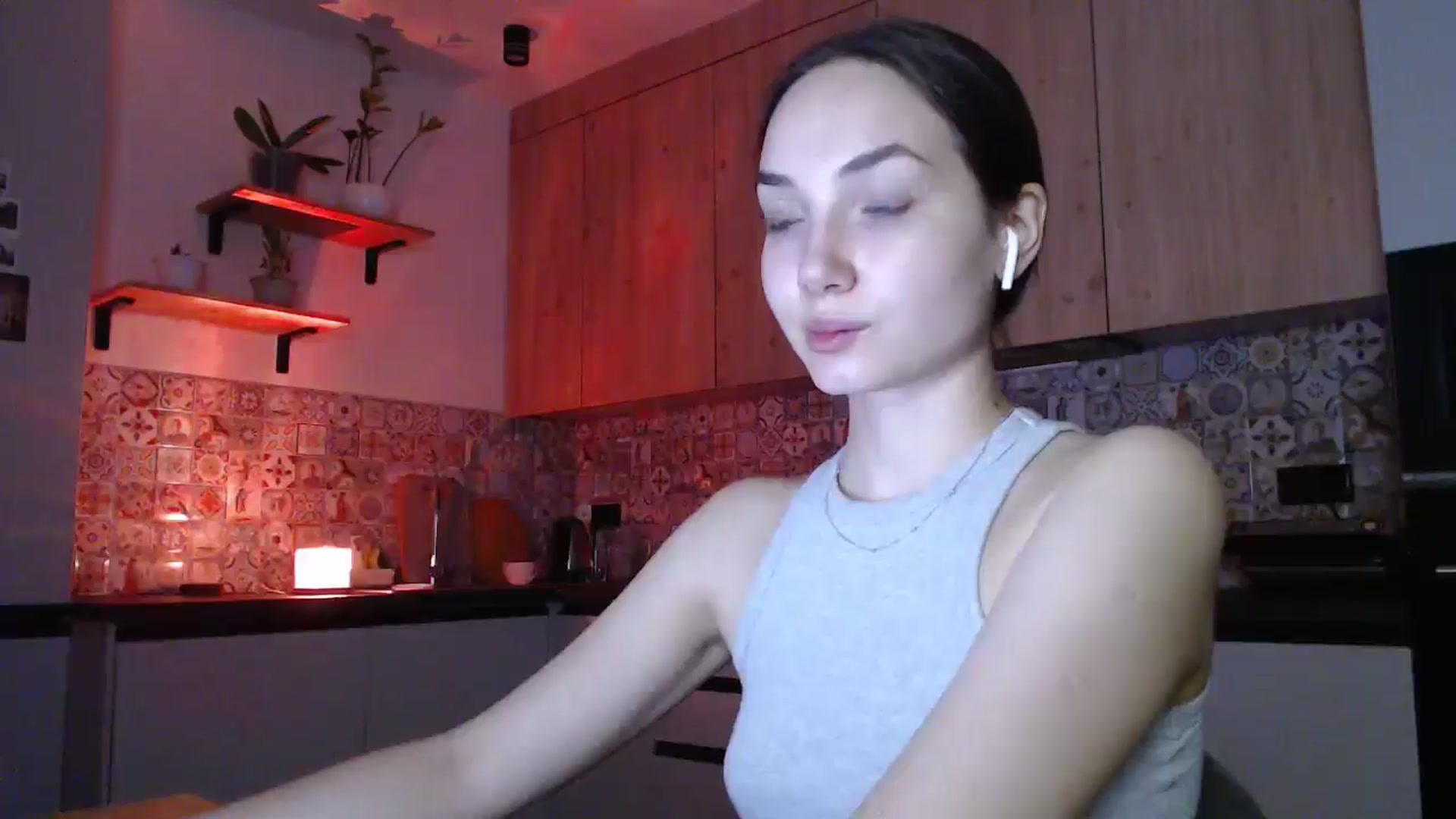 Gallery image thumbnail from Browncat04's myfreecams stream on, 10/06/2024, 17:31 image 11 of 20