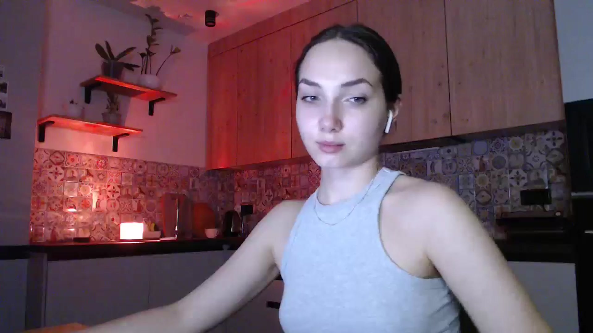 Gallery image thumbnail from Browncat04's myfreecams stream on, 10/06/2024, 17:31 image 10 of 20