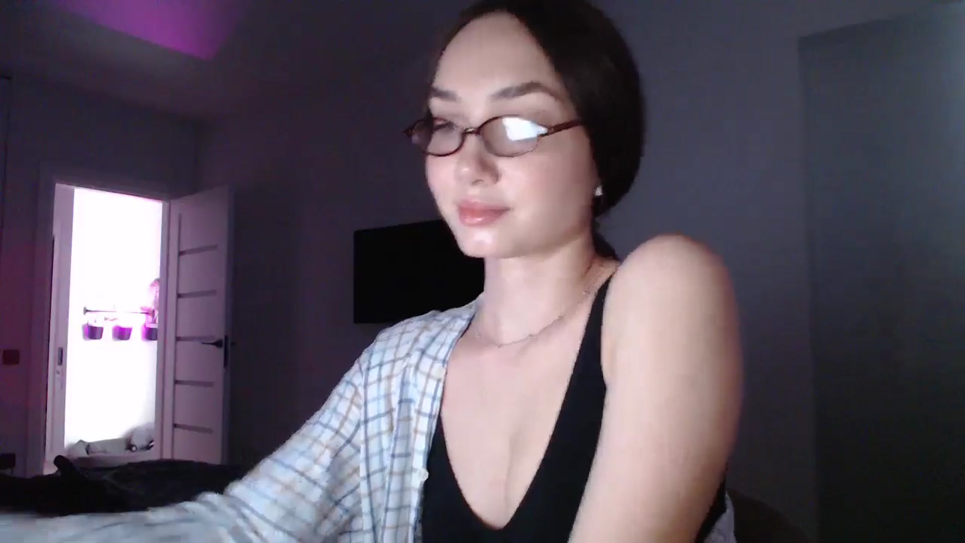 Gallery image thumbnail from Browncat04's myfreecams stream on, 10/11/2024, 14:29 image 15 of 20