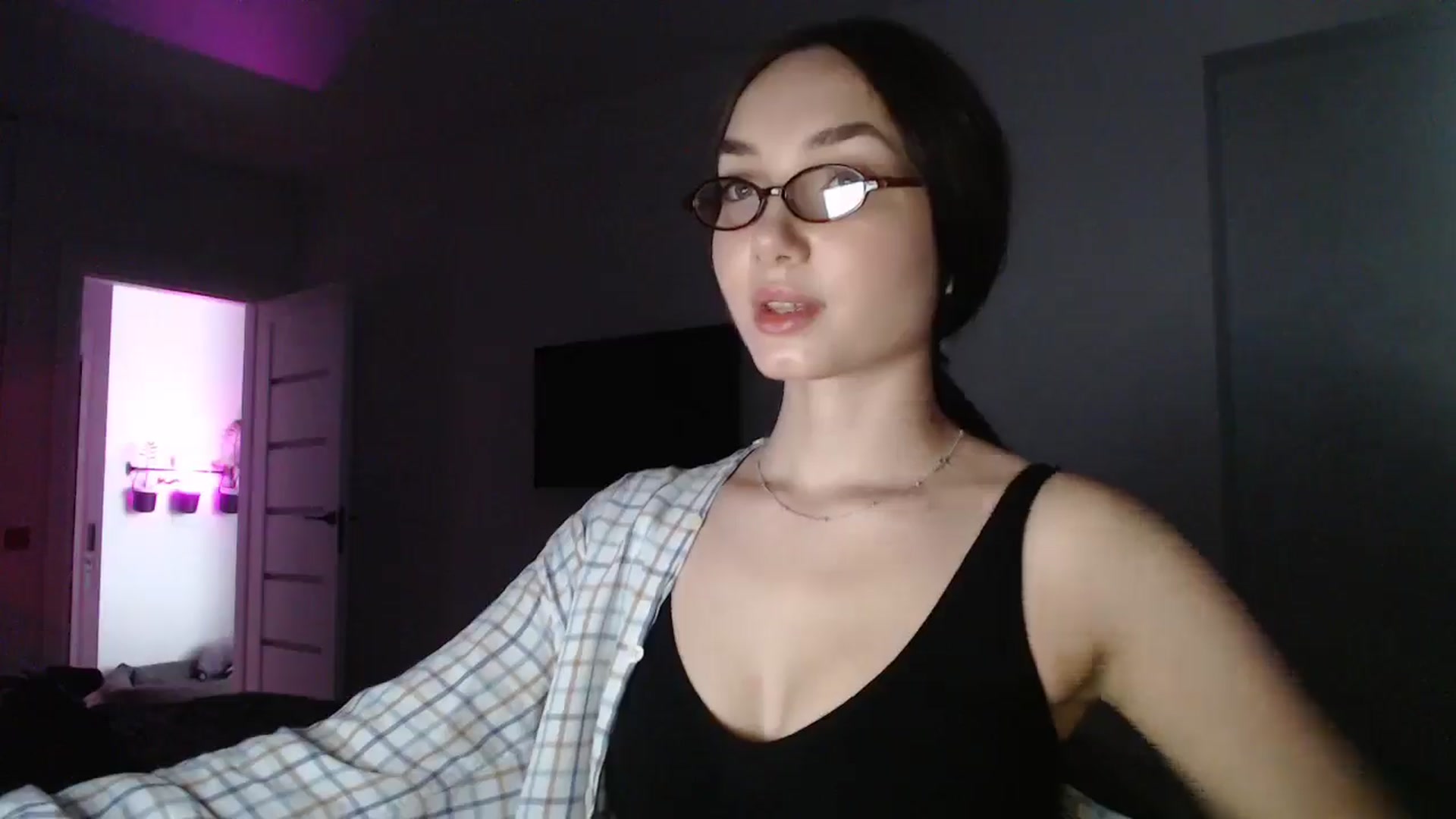 Gallery image thumbnail from Browncat04's myfreecams stream on, 10/11/2024, 14:29 image 20 of 20