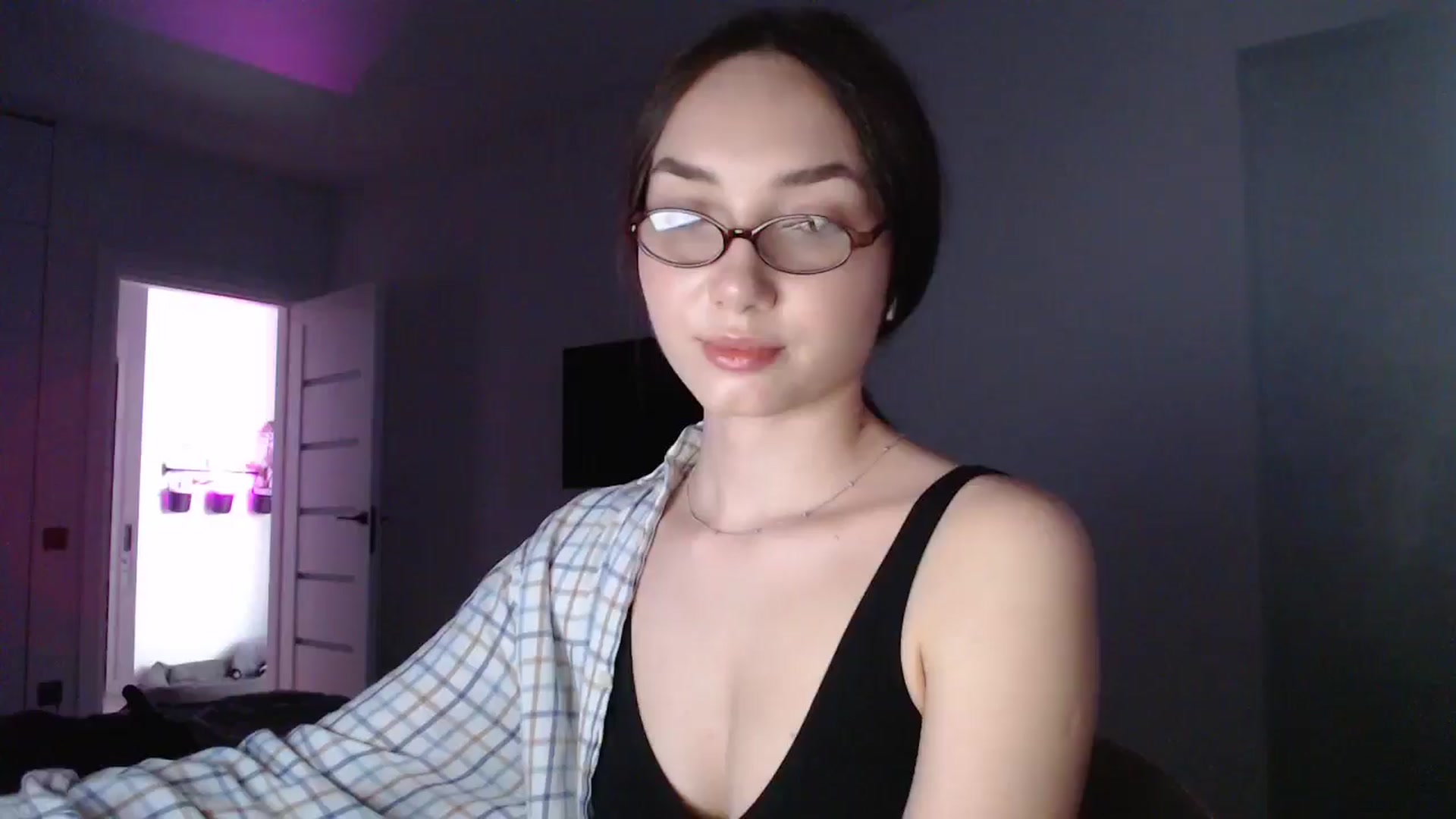 Gallery image thumbnail from Browncat04's myfreecams stream on, 10/11/2024, 14:29 image 11 of 20