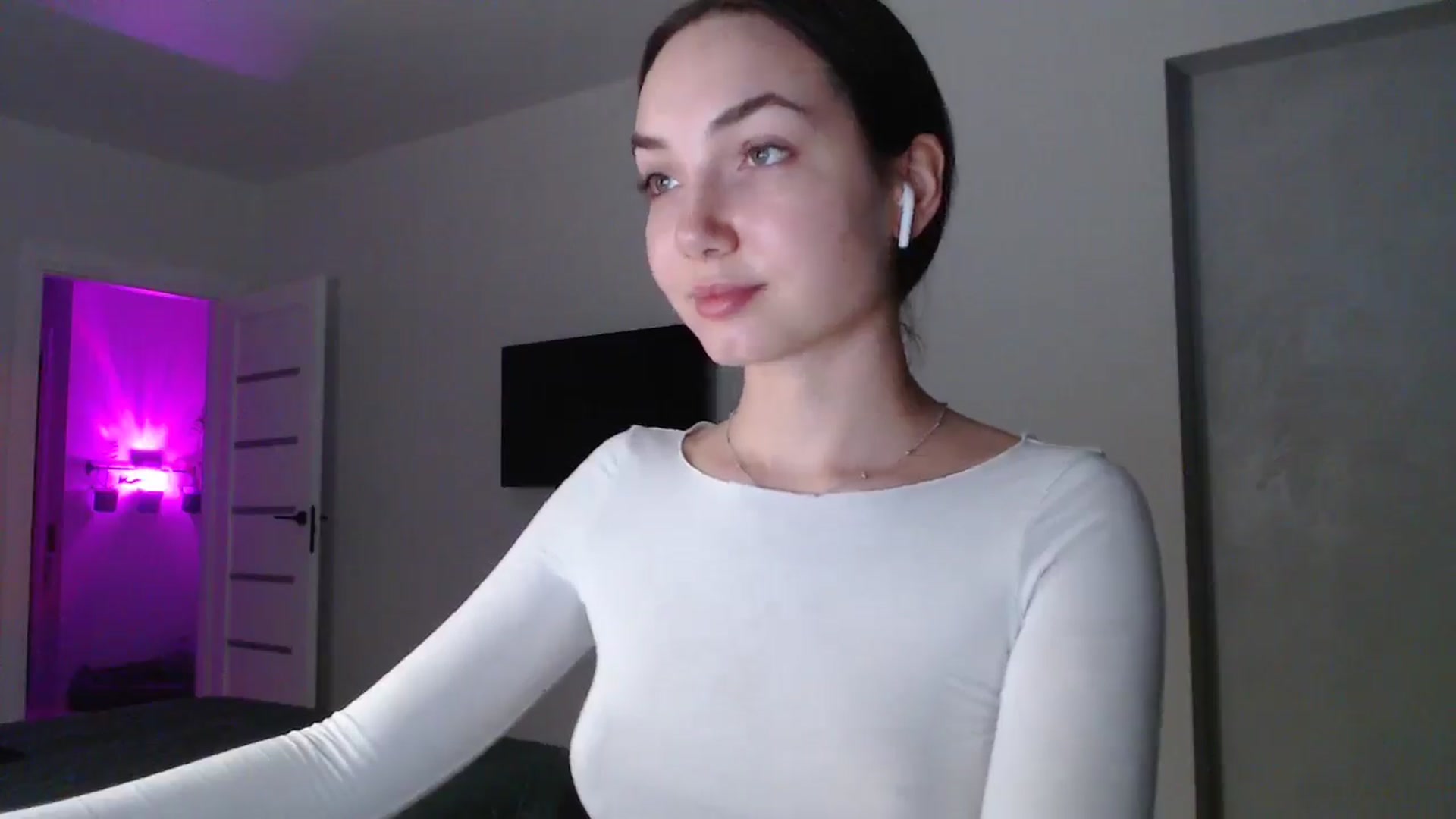Gallery image thumbnail from Browncat04's myfreecams stream on, 10/14/2024, 15:47 image 14 of 20