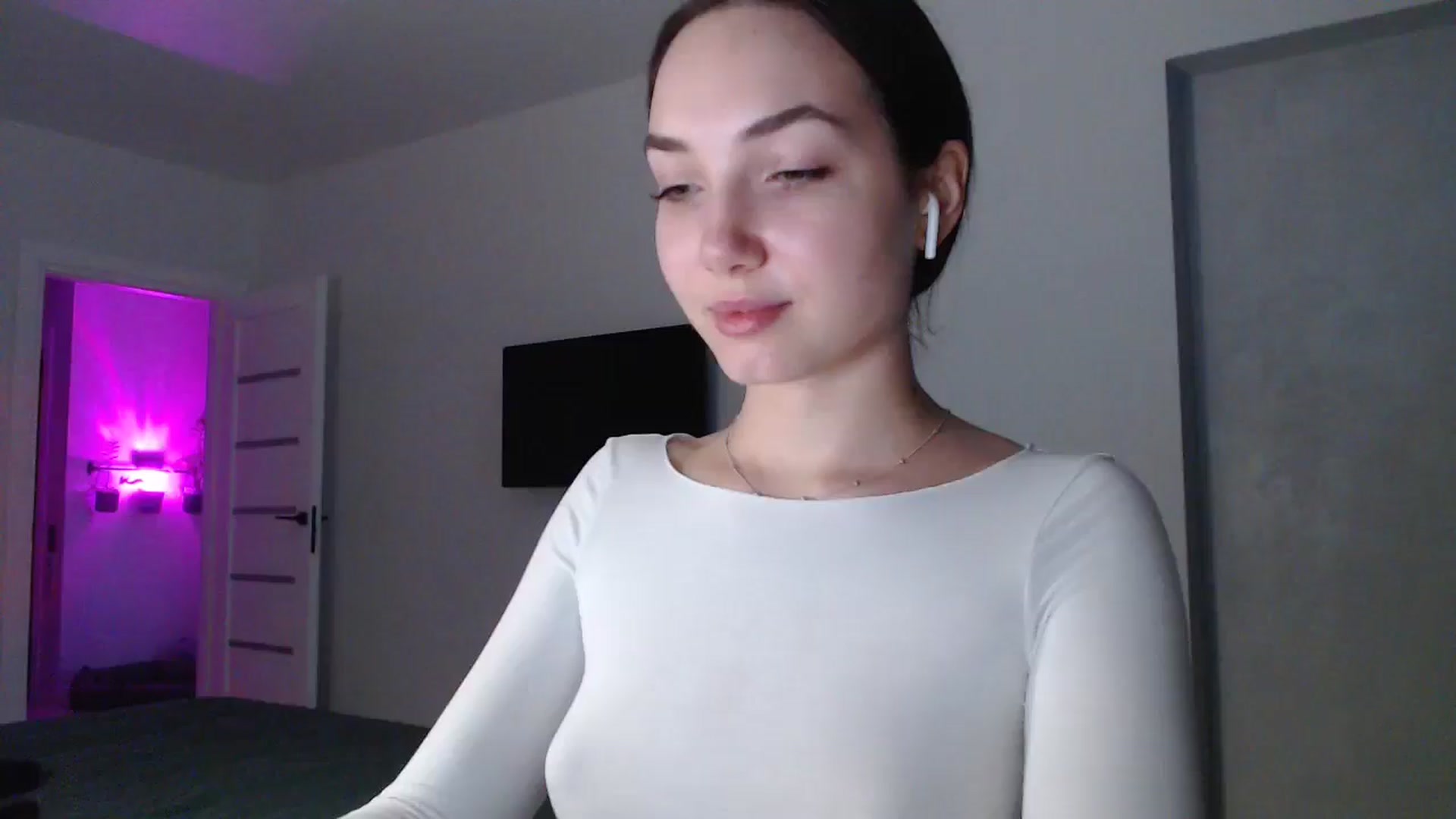 Gallery image thumbnail from Browncat04's myfreecams stream on, 10/14/2024, 15:47 image 5 of 20