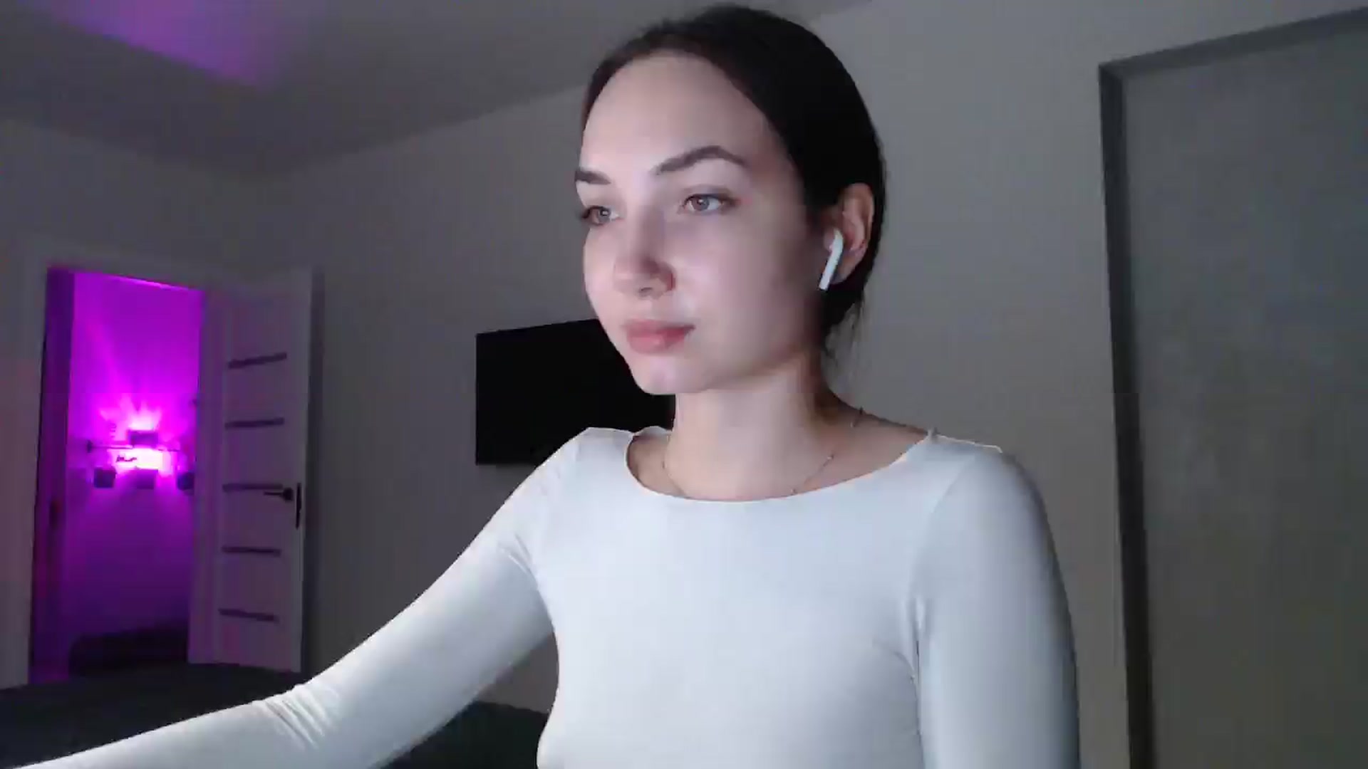 Gallery image thumbnail from Browncat04's myfreecams stream on, 10/14/2024, 17:09 image 9 of 20