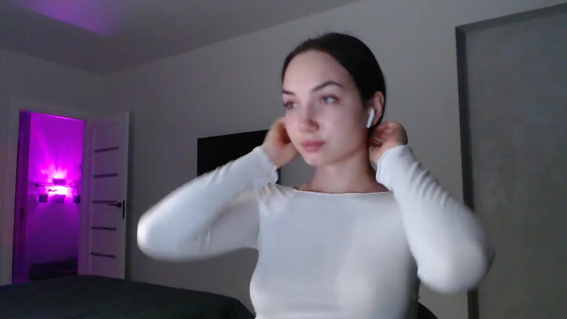 Gallery image thumbnail from Browncat04's myfreecams stream on, 10/14/2024, 17:09 image 2 of 20