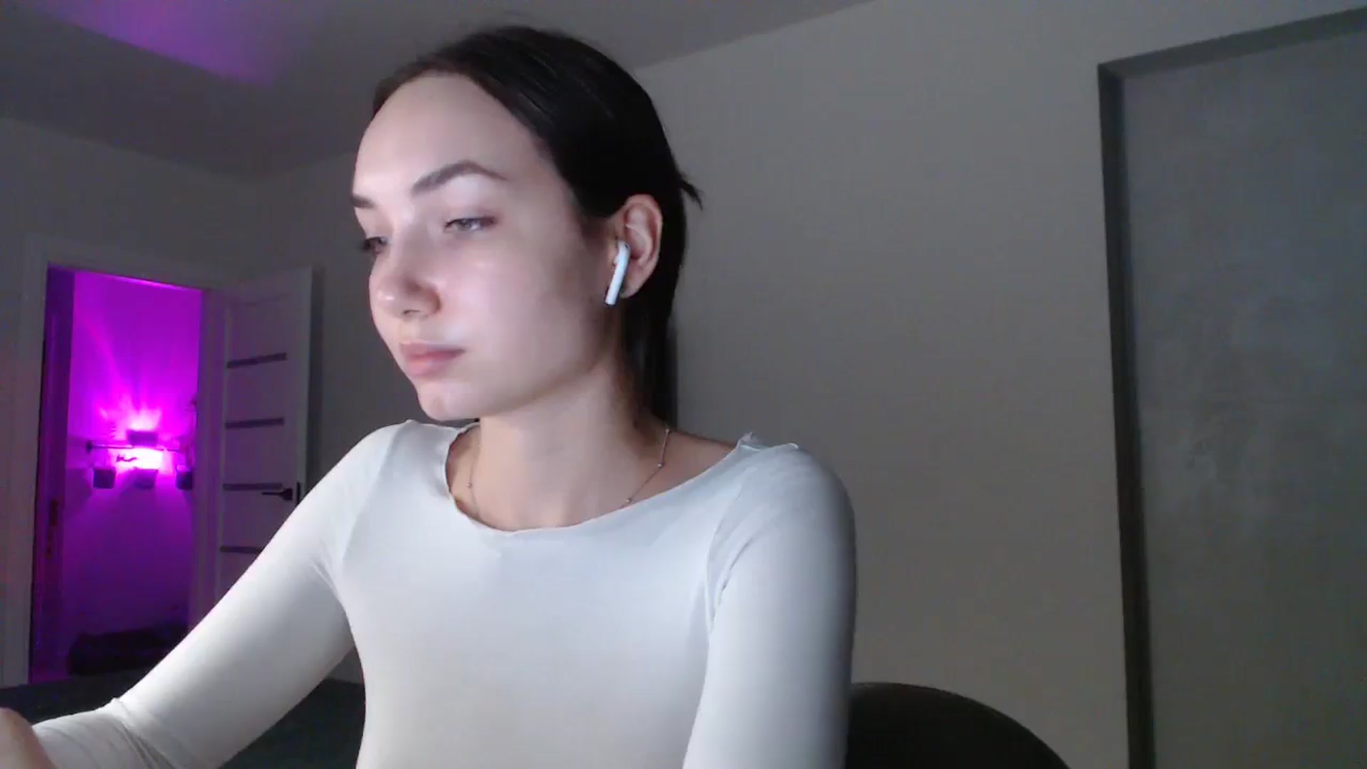 Gallery image thumbnail from Browncat04's myfreecams stream on, 10/14/2024, 17:09 image 19 of 20