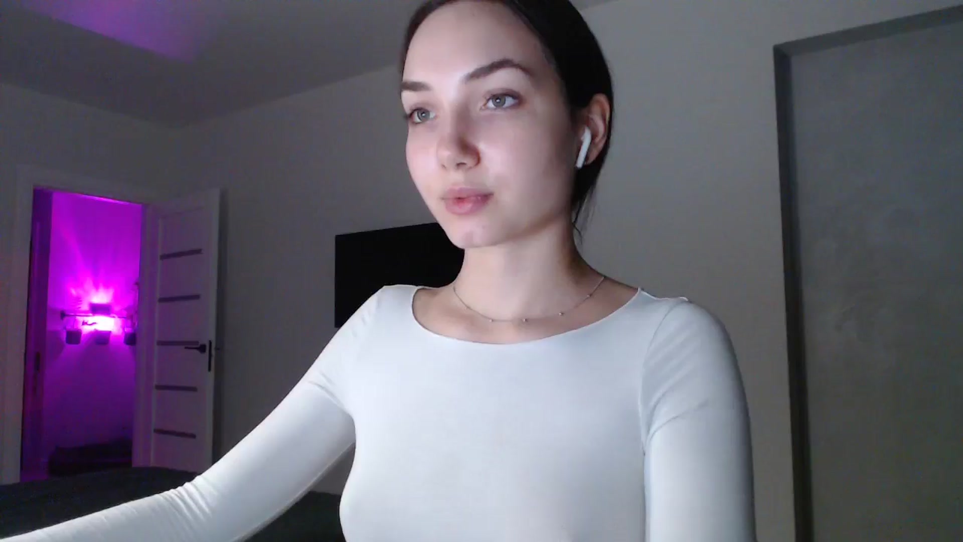 Gallery image thumbnail from Browncat04's myfreecams stream on, 10/14/2024, 17:09 image 5 of 20