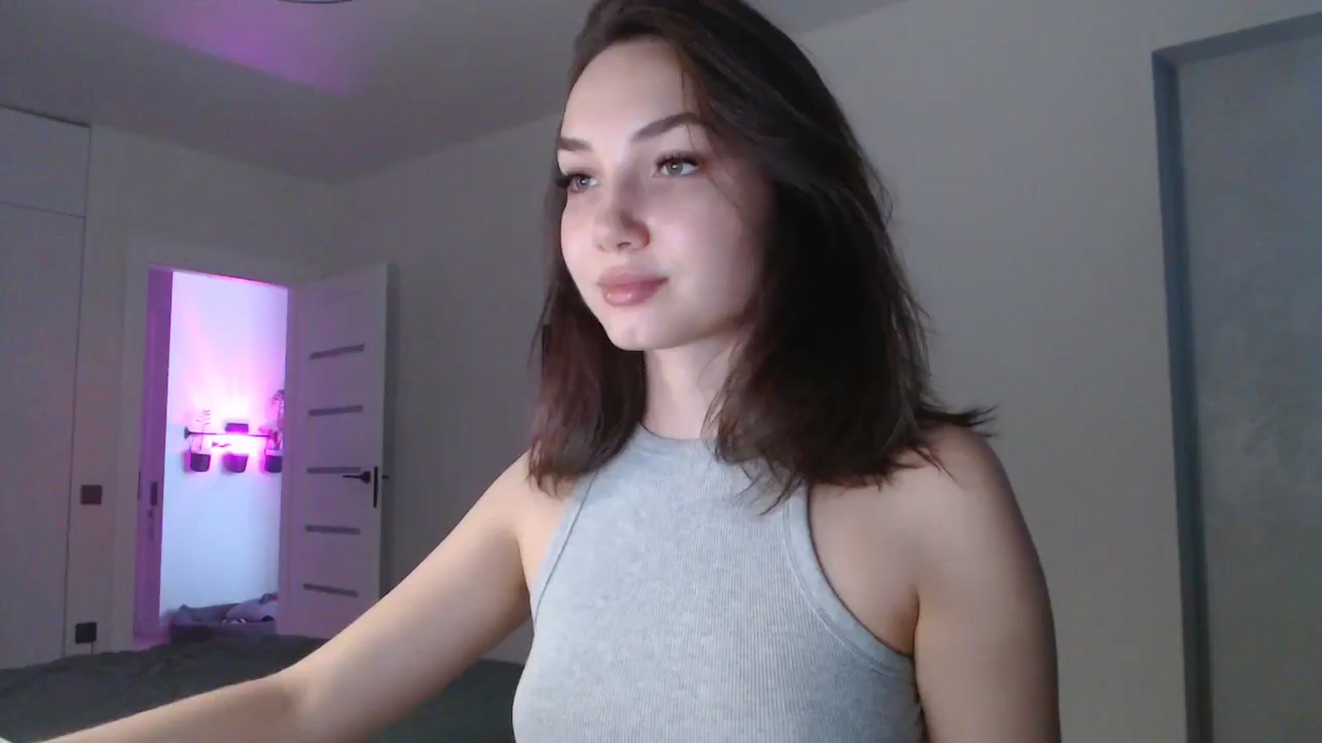 Gallery image thumbnail from Browncat04's myfreecams stream on, 10/20/2024, 14:42 image 10 of 20