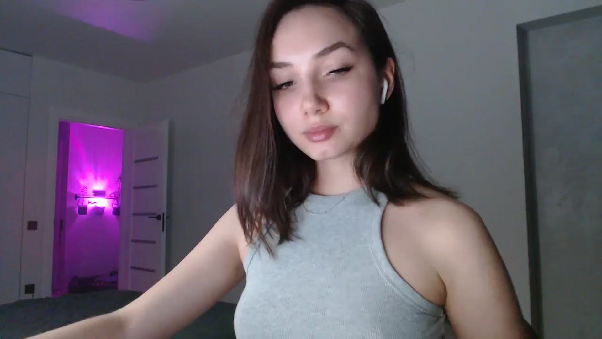 Gallery image thumbnail from Browncat04's myfreecams stream on, 10/20/2024, 15:33 image 20 of 20