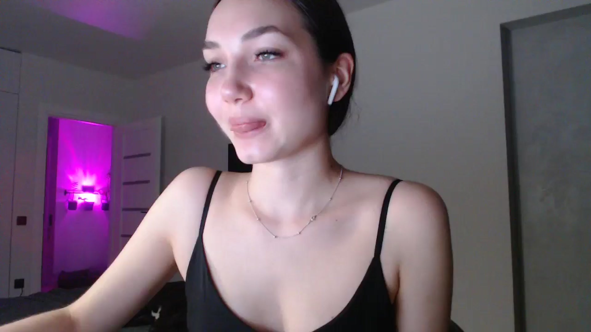 Gallery image thumbnail from Browncat04's myfreecams stream on, 10/29/2024, 15:59 image 5 of 20