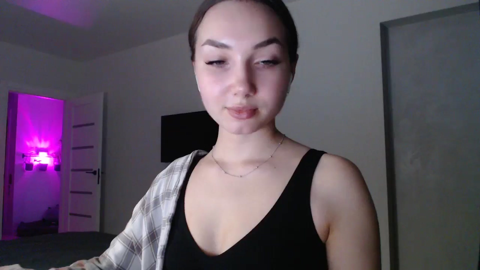 Gallery image thumbnail from Browncat04's myfreecams stream on, 11/02/2024, 15:15 image 8 of 20