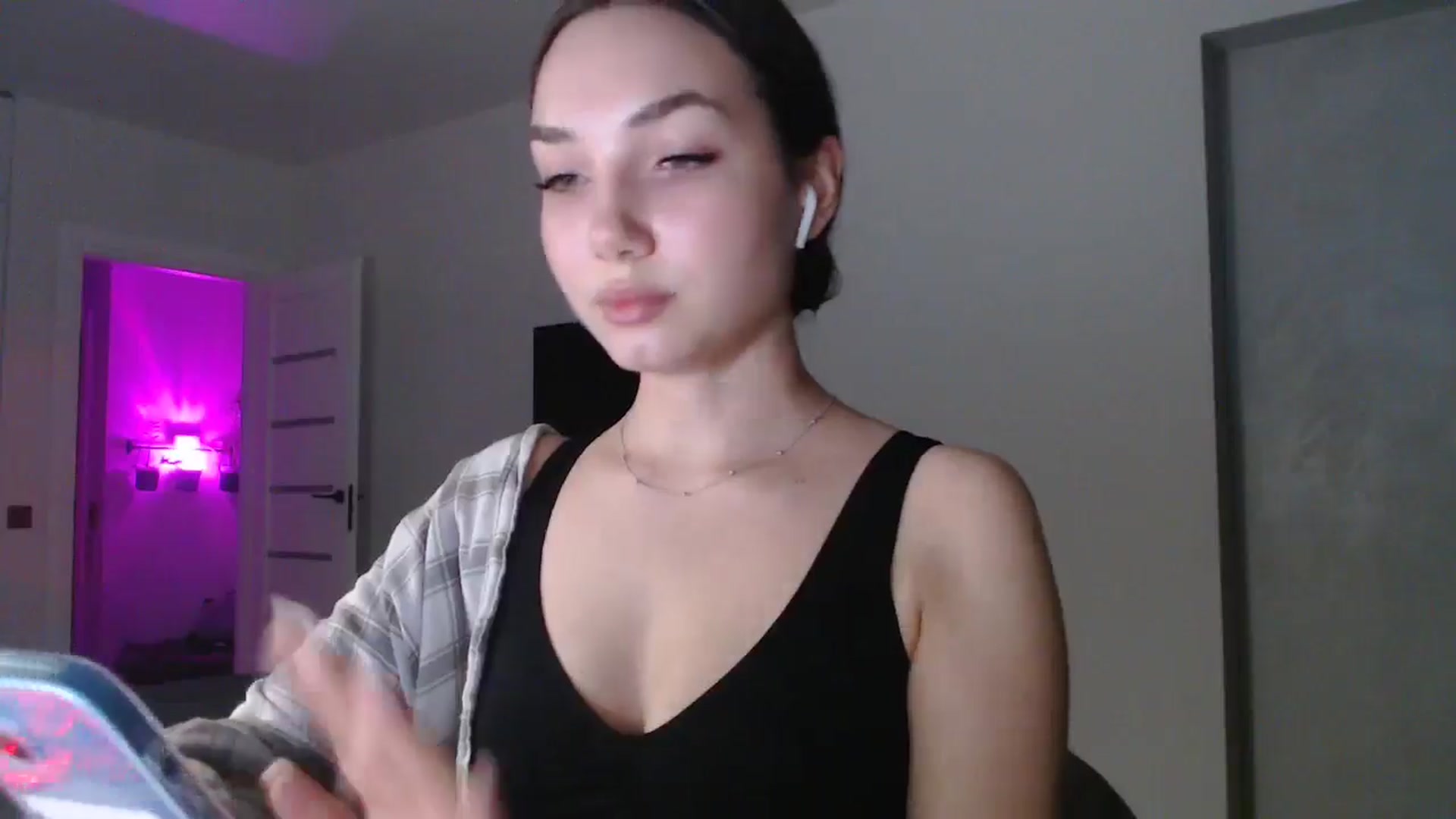 Gallery image thumbnail from Browncat04's myfreecams stream on, 11/02/2024, 16:21 image 7 of 20