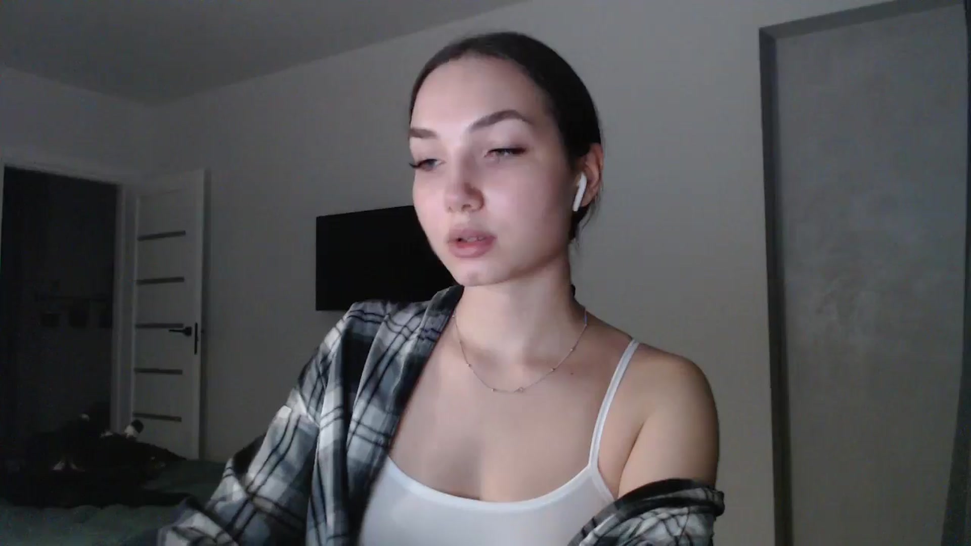 Gallery image thumbnail from Browncat04's myfreecams stream on, 11/03/2024, 17:23 image 3 of 20