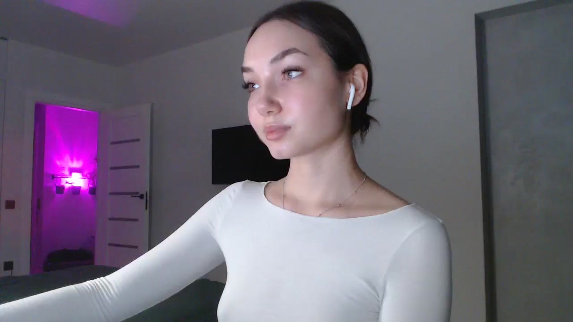 Gallery image thumbnail from Browncat04's myfreecams stream on, 11/06/2024, 16:29 image 7 of 20