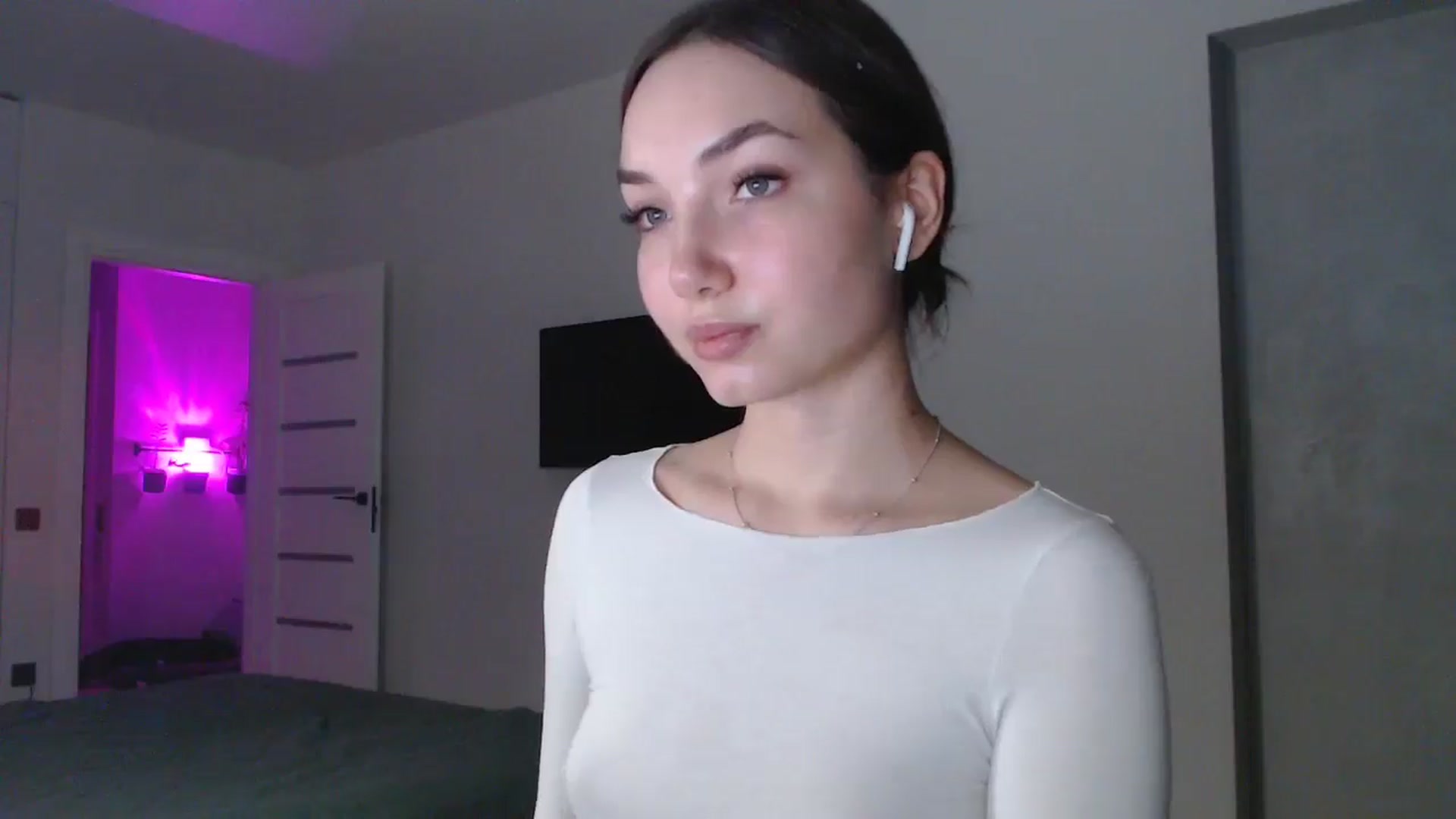 Gallery image thumbnail from Browncat04's myfreecams stream on, 11/06/2024, 16:29 image 17 of 20