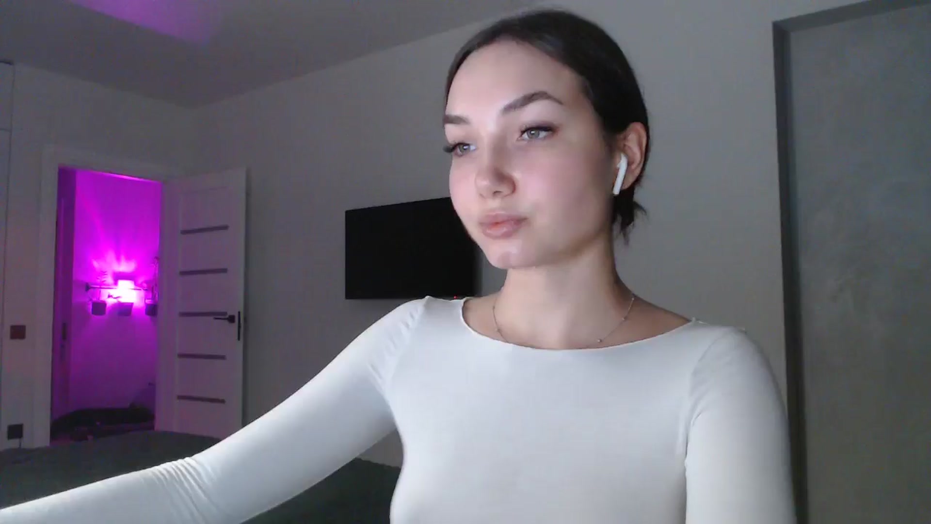 Gallery image thumbnail from Browncat04's myfreecams stream on, 11/06/2024, 16:29 image 11 of 20