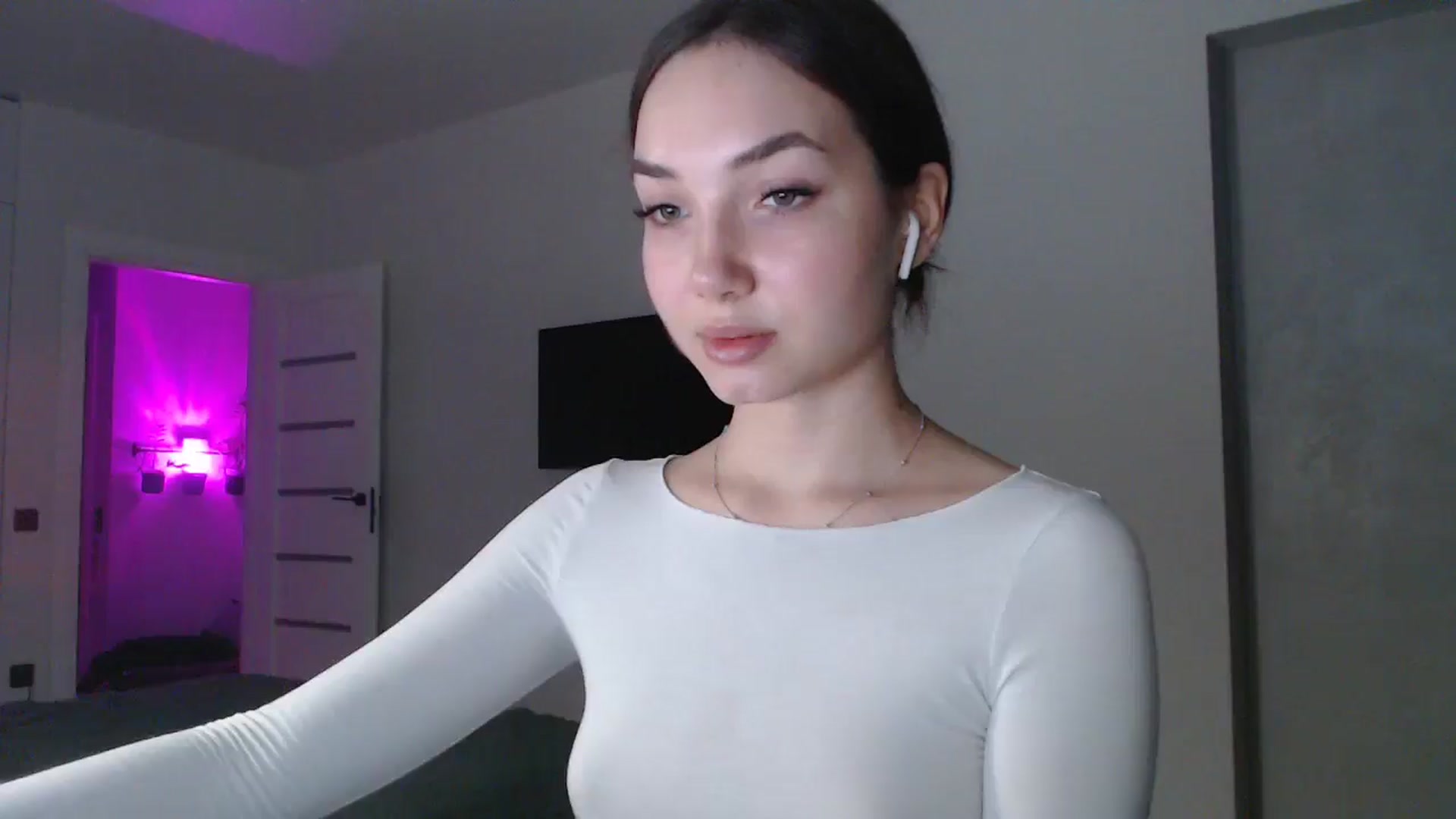 Gallery image thumbnail from Browncat04's myfreecams stream on, 11/06/2024, 16:29 image 3 of 20