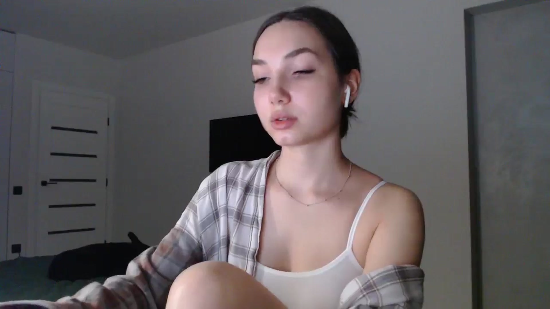Gallery image thumbnail from Browncat04's myfreecams stream on, 11/08/2024, 16:26 image 20 of 20