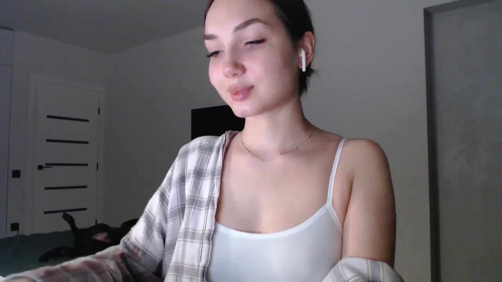 Gallery image thumbnail from Browncat04's myfreecams stream on, 11/08/2024, 16:26 image 9 of 20