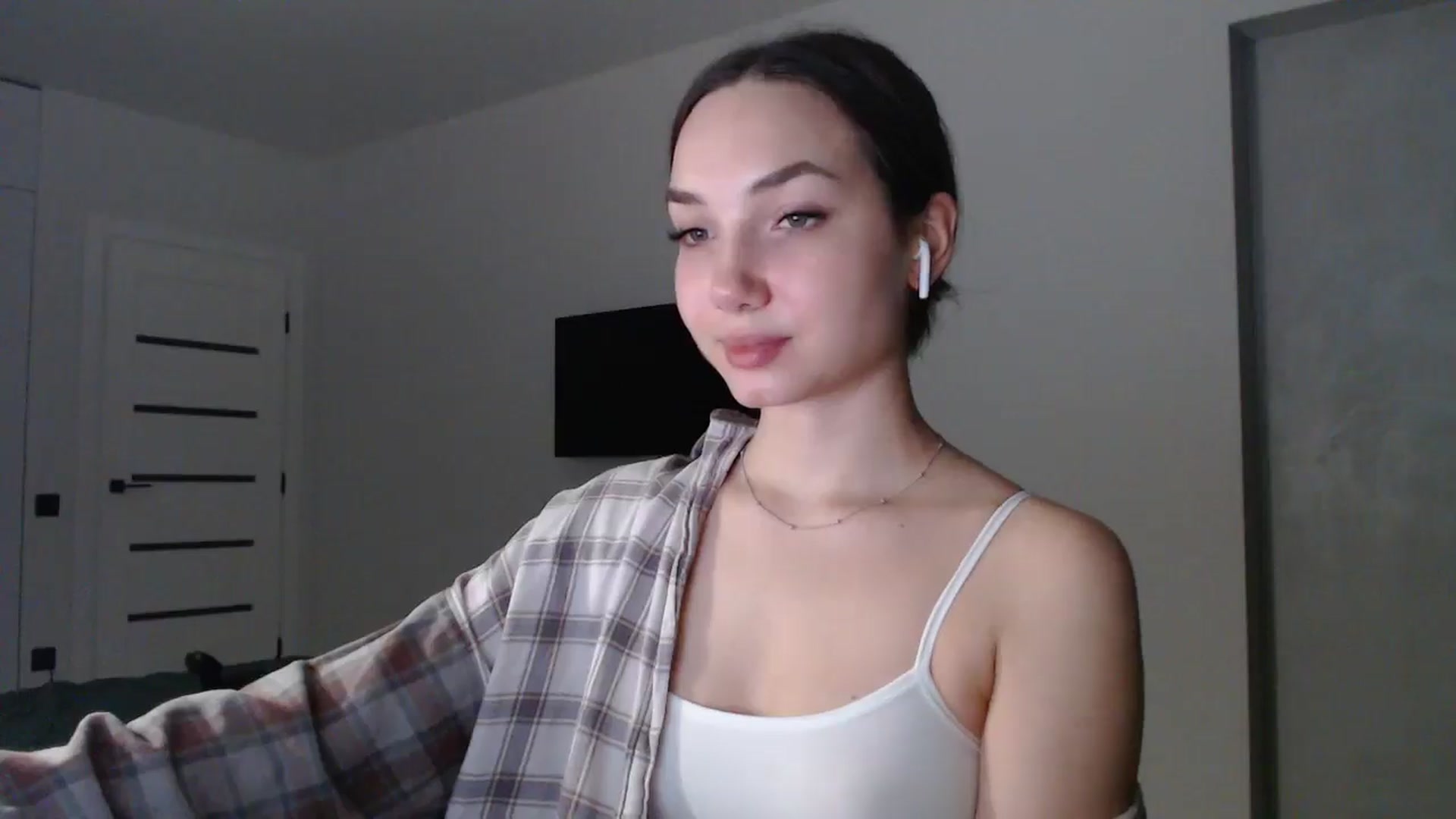 Gallery image thumbnail from Browncat04's myfreecams stream on, 11/08/2024, 16:26 image 10 of 20