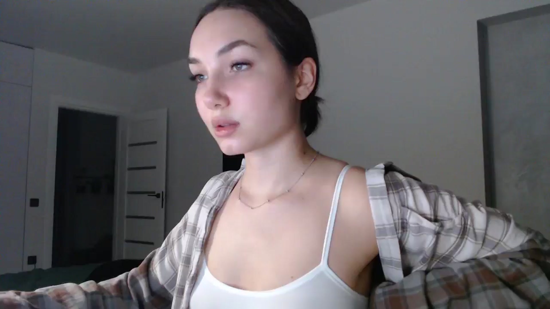 Gallery image thumbnail from Browncat04's myfreecams stream on, 11/08/2024, 16:26 image 1 of 20