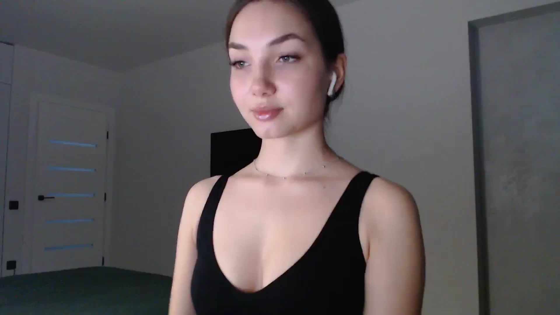 Gallery image thumbnail from Browncat04's myfreecams stream on, 11/10/2024, 13:48 image 14 of 20