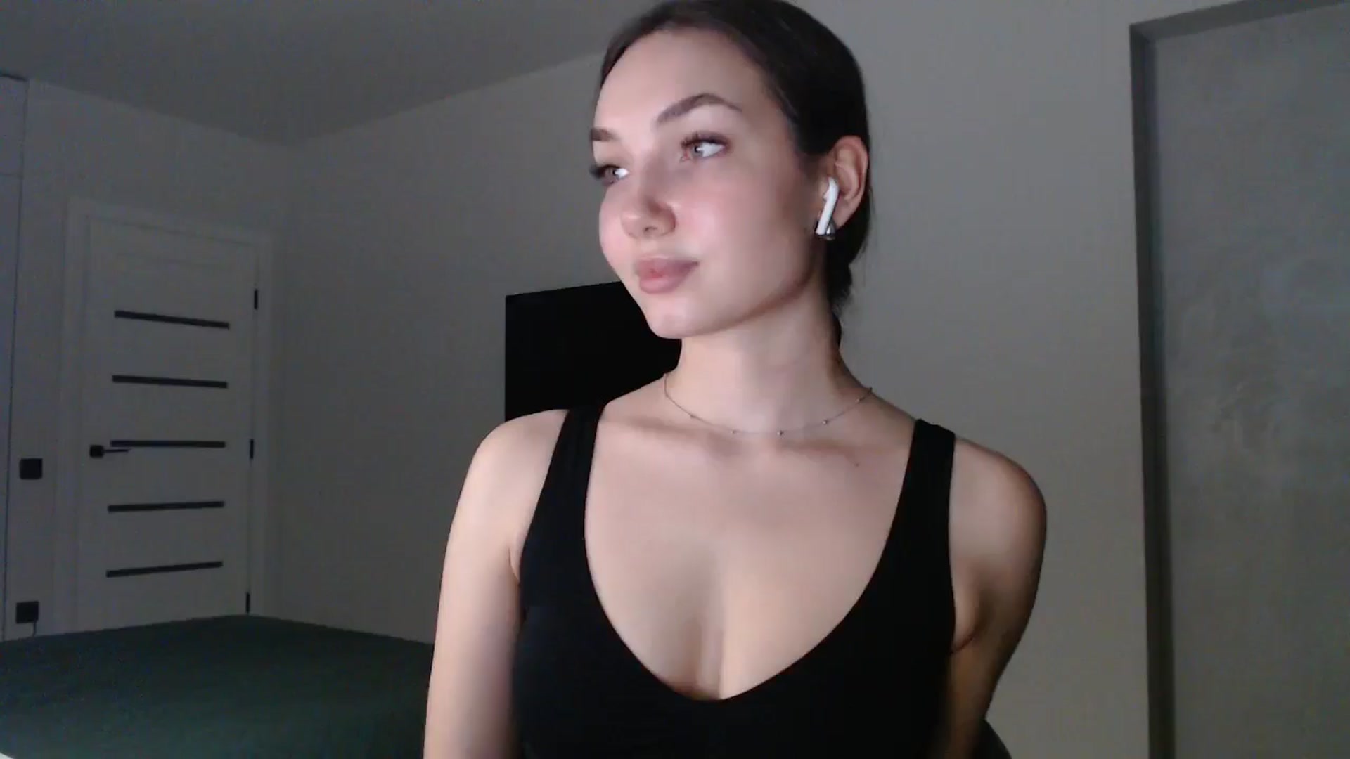 Gallery image thumbnail from Browncat04's myfreecams stream on, 11/10/2024, 14:39 image 9 of 20