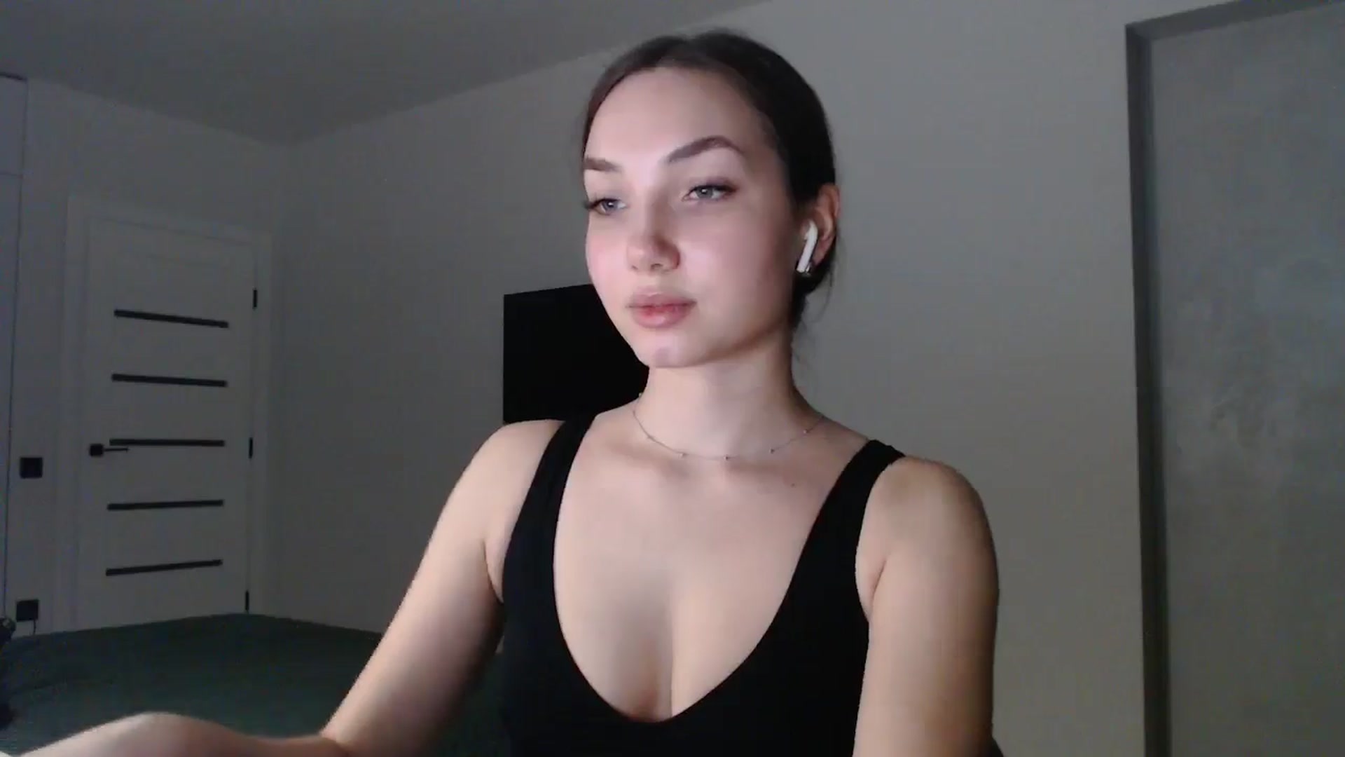 Gallery image thumbnail from Browncat04's myfreecams stream on, 11/10/2024, 14:39 image 19 of 20