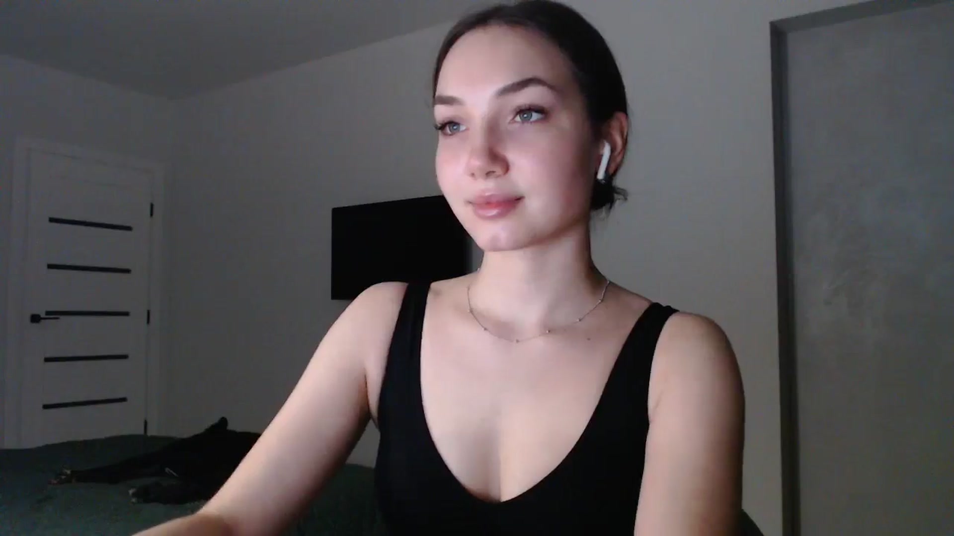 Gallery image thumbnail from Browncat04's myfreecams stream on, 11/12/2024, 17:02 image 15 of 20