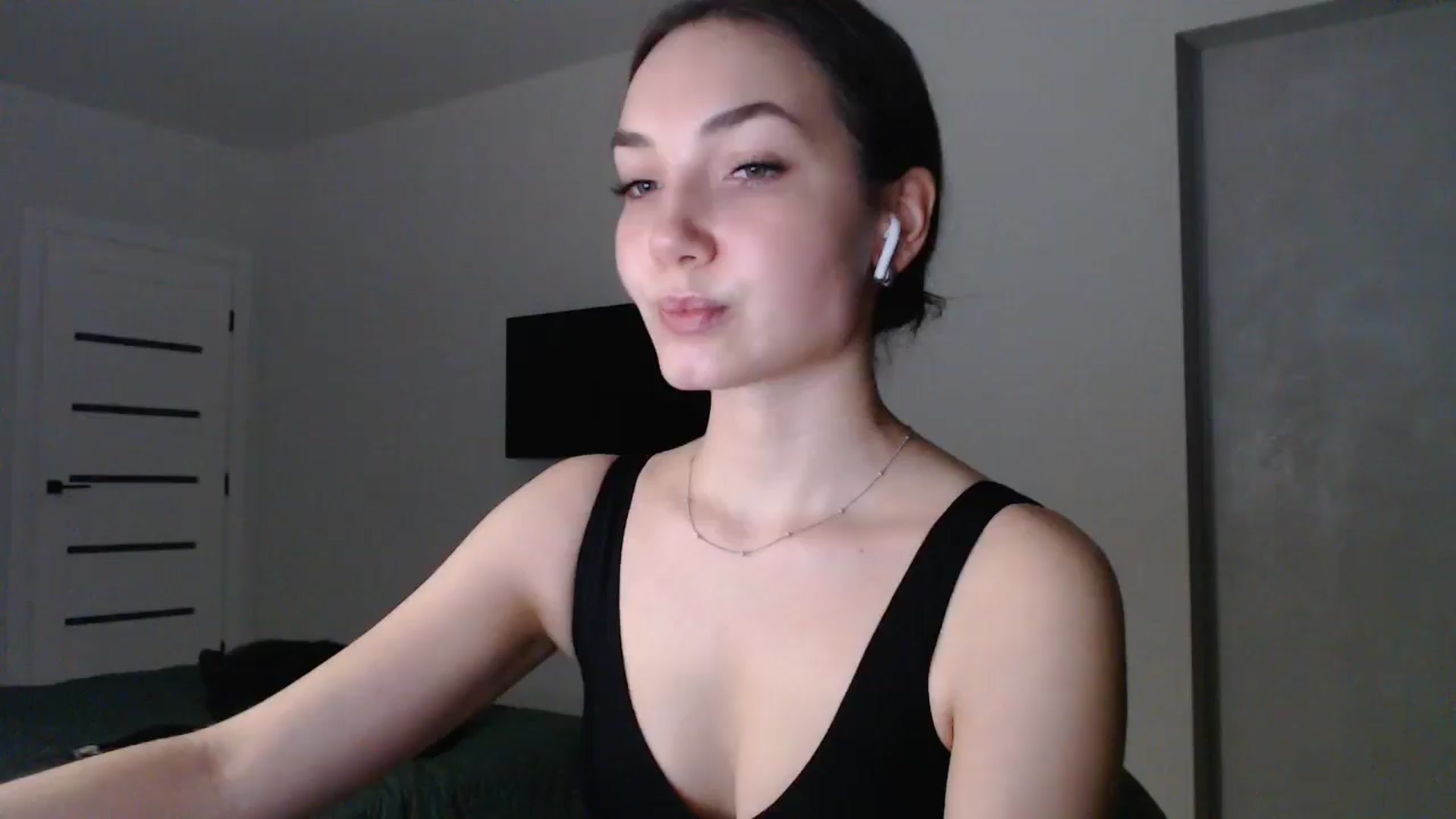 Gallery image thumbnail from Browncat04's myfreecams stream on, 11/12/2024, 17:02 image 13 of 20