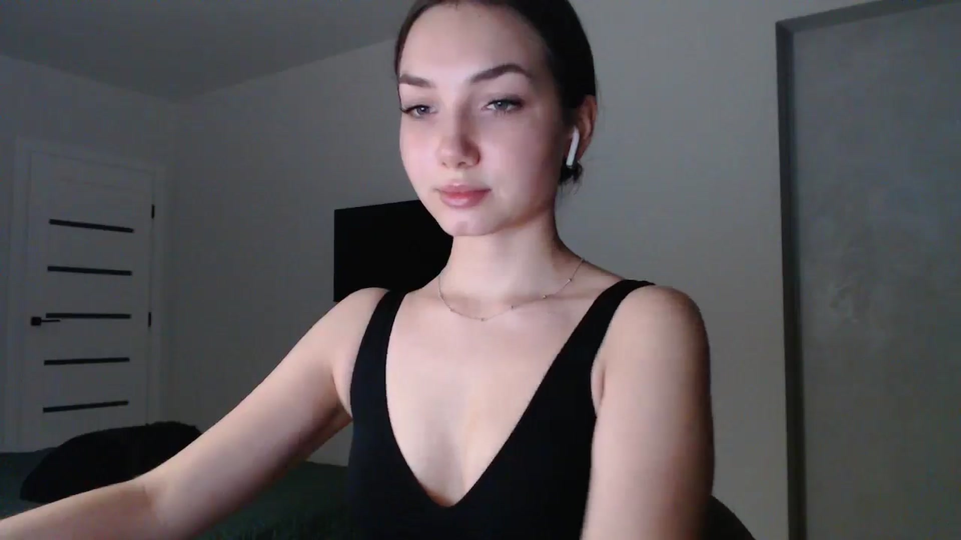 Gallery image thumbnail from Browncat04's myfreecams stream on, 11/12/2024, 17:02 image 10 of 20