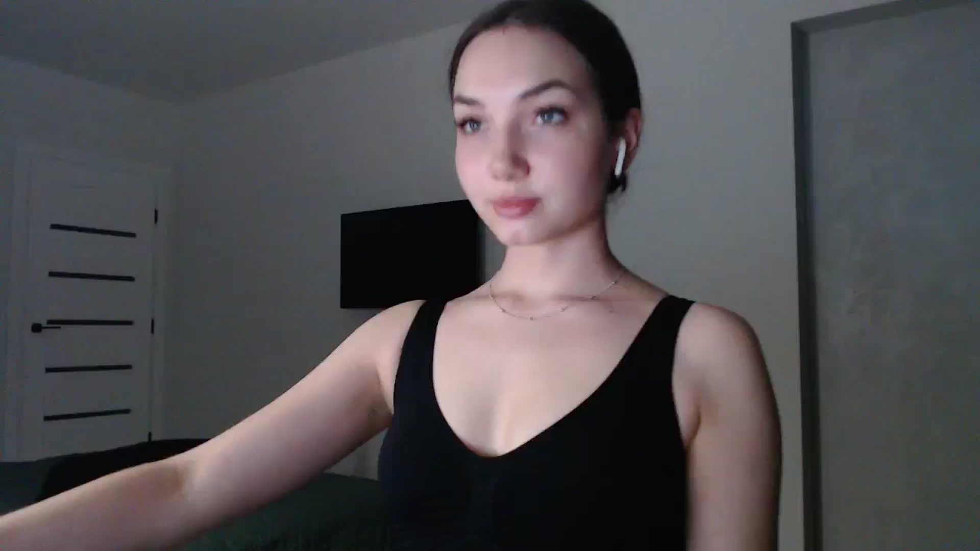 Gallery image thumbnail from Browncat04's myfreecams stream on, 11/12/2024, 17:02 image 8 of 20