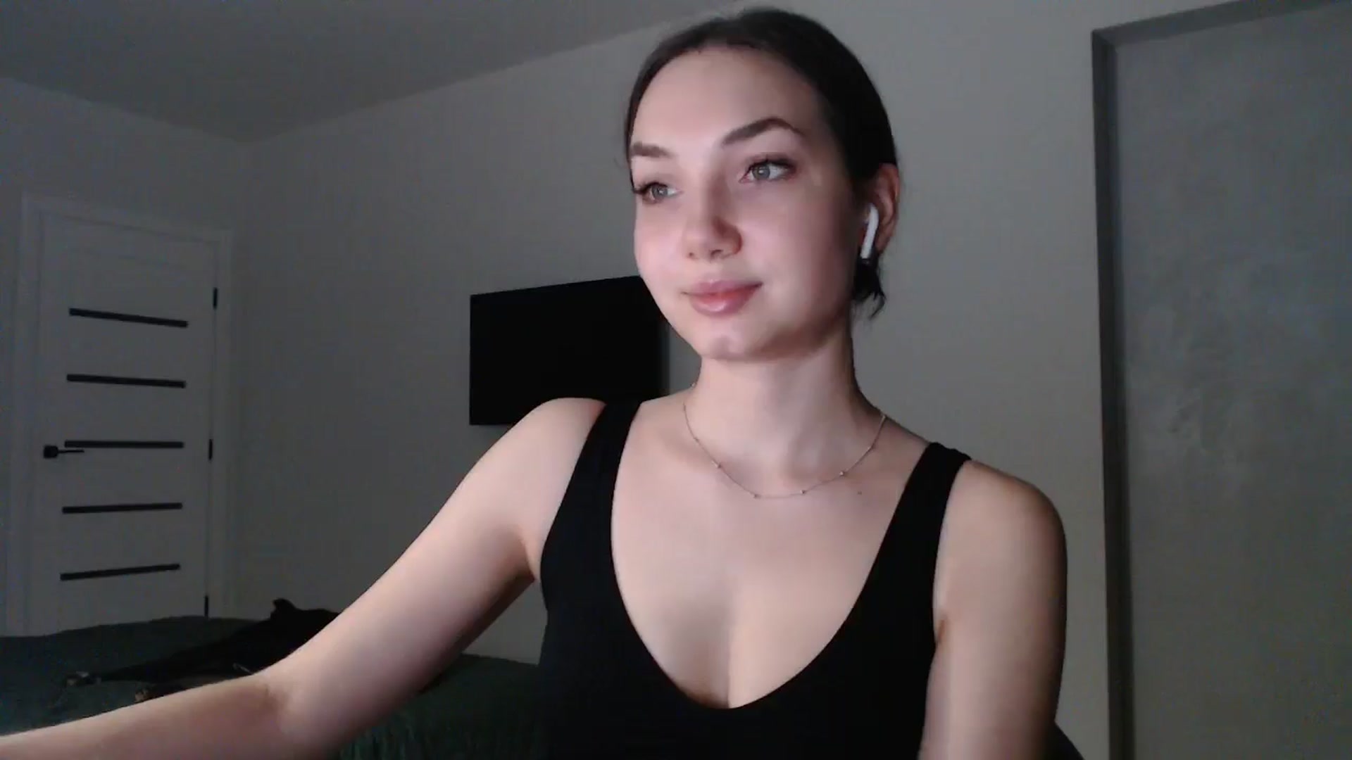 Gallery image thumbnail from Browncat04's myfreecams stream on, 11/12/2024, 17:02 image 20 of 20