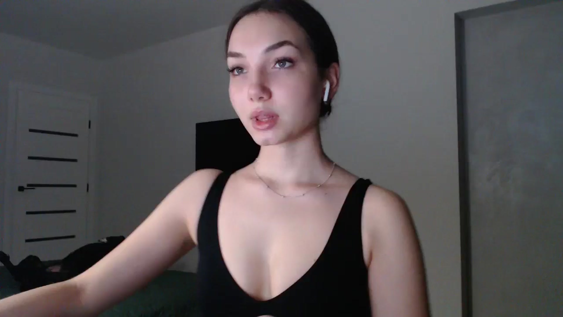 Gallery image thumbnail from Browncat04's myfreecams stream on, 11/12/2024, 17:02 image 5 of 20