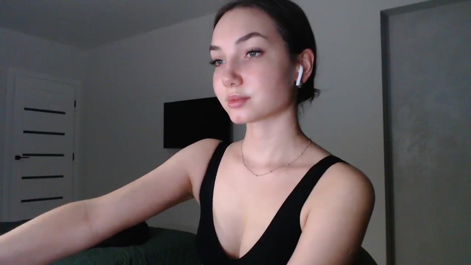 Gallery image thumbnail from Browncat04's myfreecams stream on, 11/12/2024, 17:02 image 12 of 20