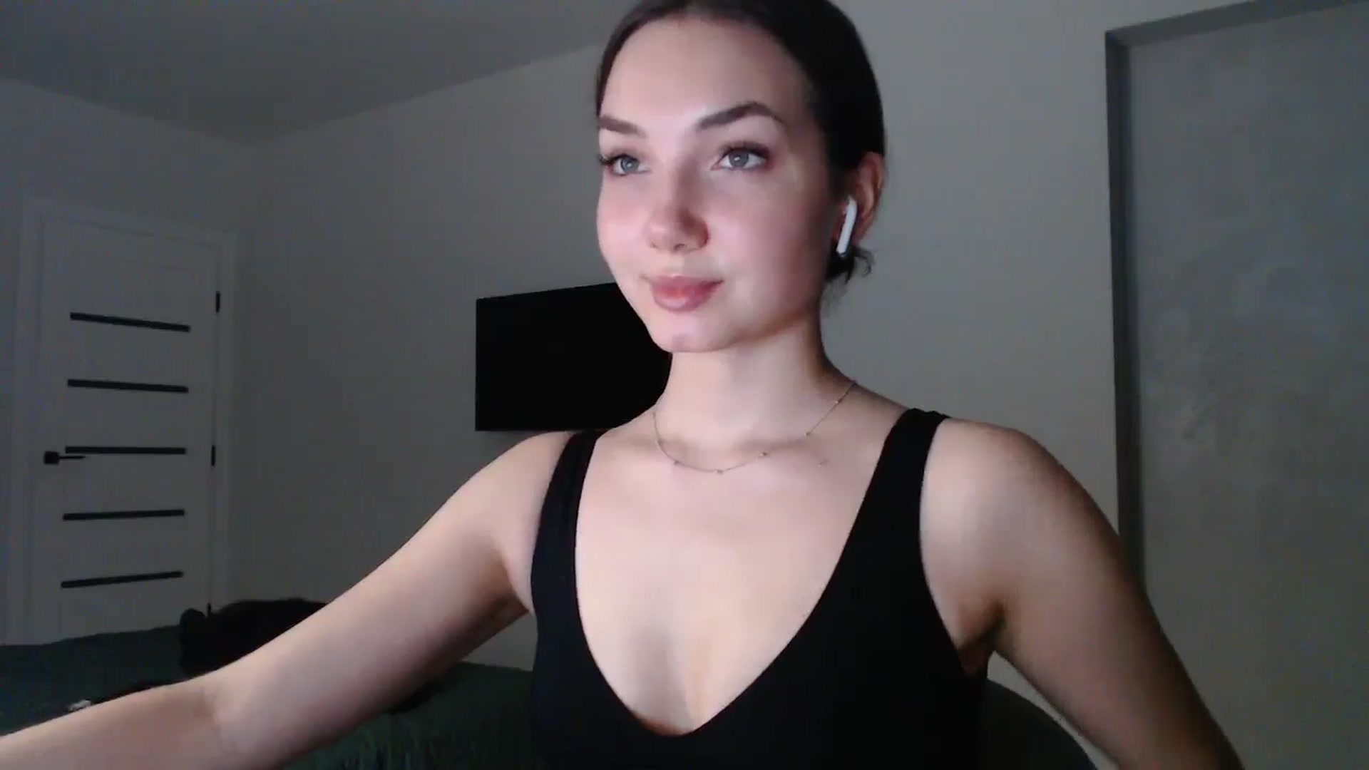 Gallery image thumbnail from Browncat04's myfreecams stream on, 11/12/2024, 17:02 image 11 of 20