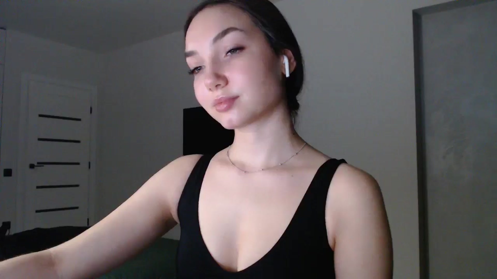 Gallery image thumbnail from Browncat04's myfreecams stream on, 11/13/2024, 16:05 image 15 of 20