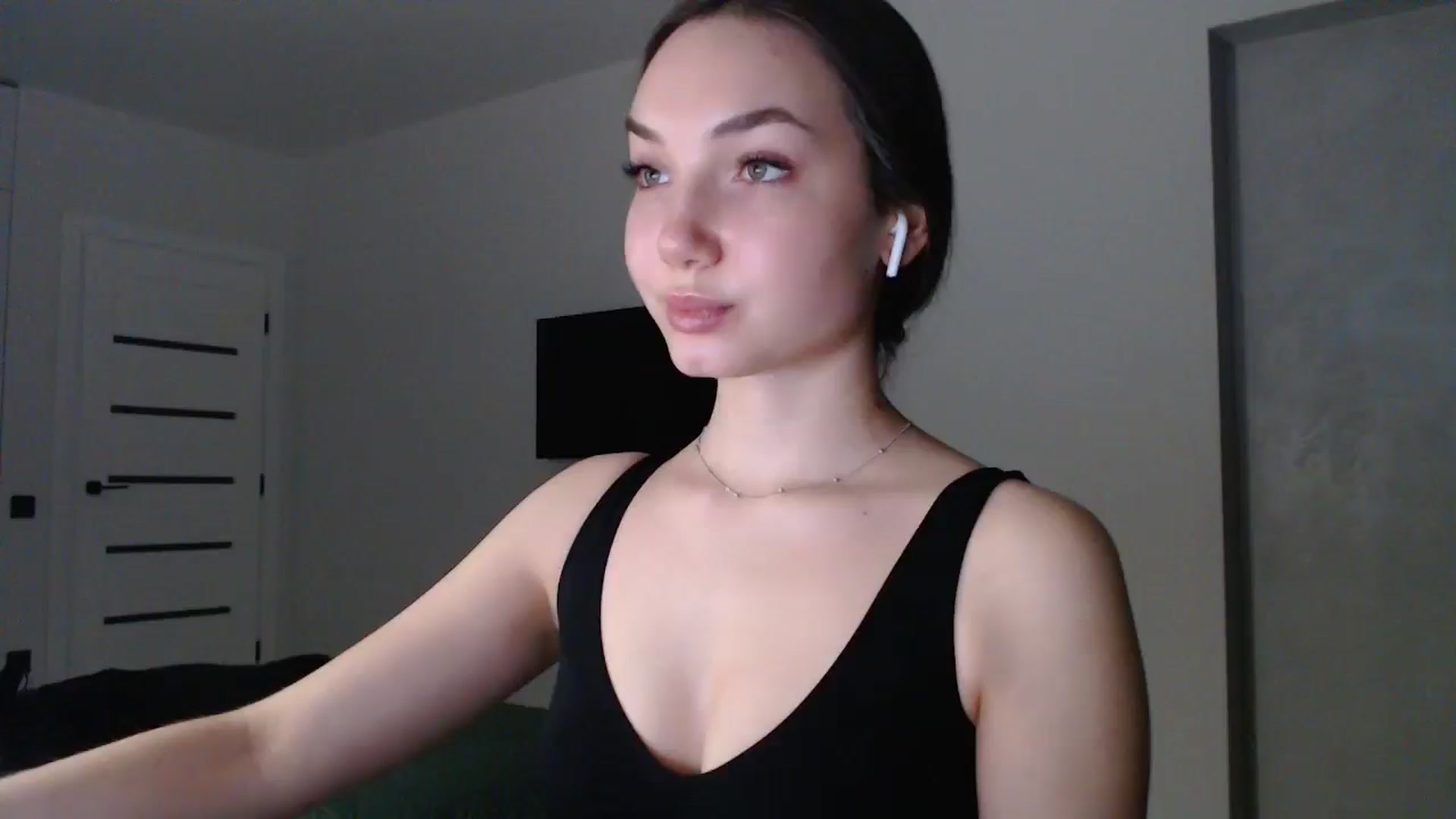 Gallery image thumbnail from Browncat04's myfreecams stream on, 11/13/2024, 16:05 image 16 of 20