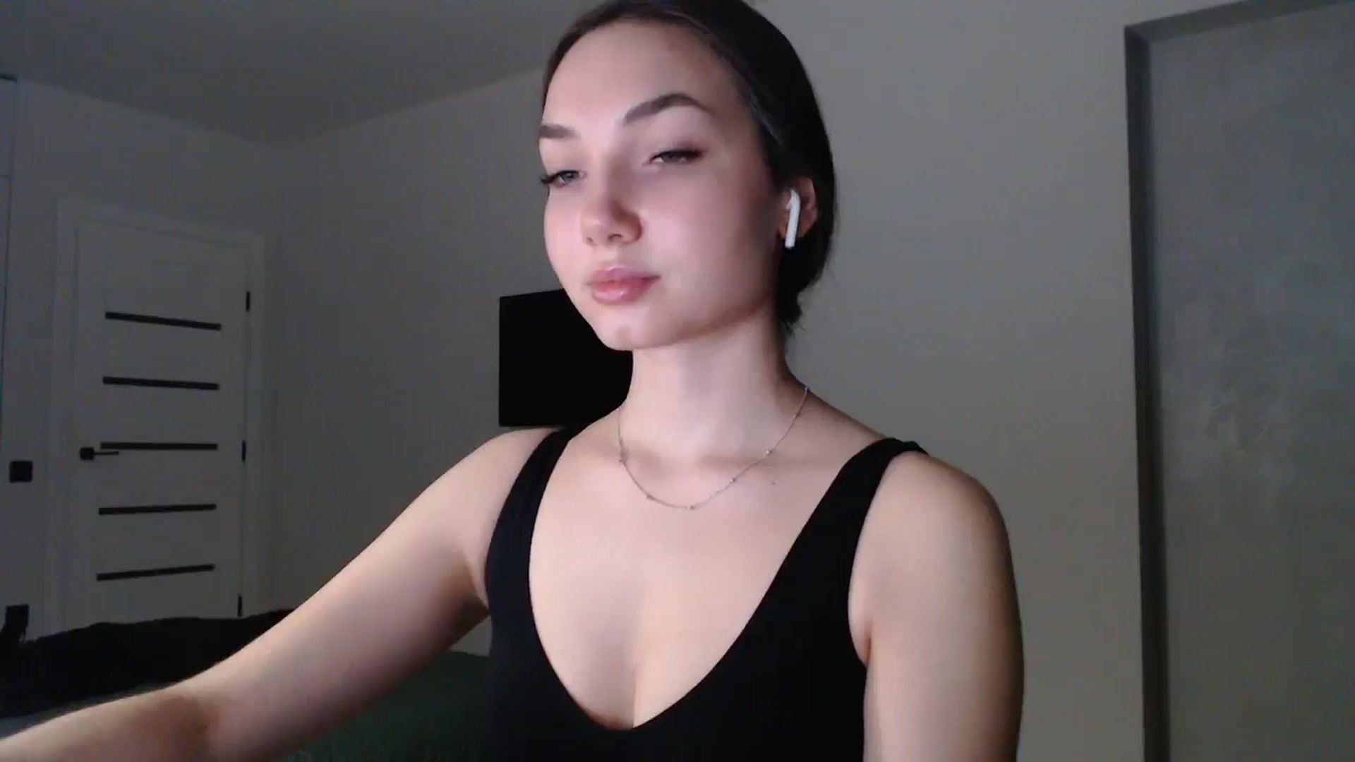 Gallery image thumbnail from Browncat04's myfreecams stream on, 11/13/2024, 16:05 image 18 of 20