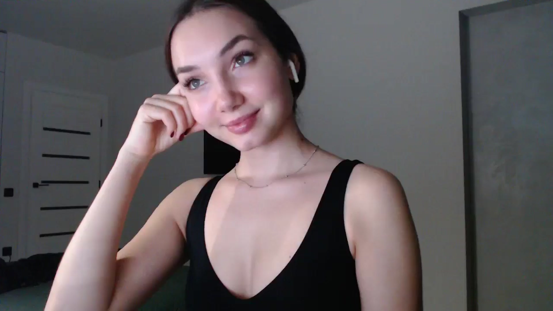Gallery image thumbnail from Browncat04's myfreecams stream on, 11/13/2024, 16:05 image 5 of 20