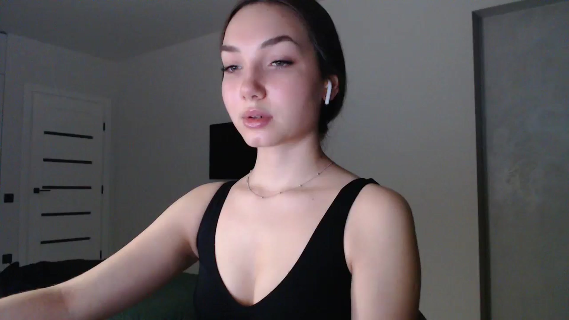 Gallery image thumbnail from Browncat04's myfreecams stream on, 11/13/2024, 16:05 image 13 of 20